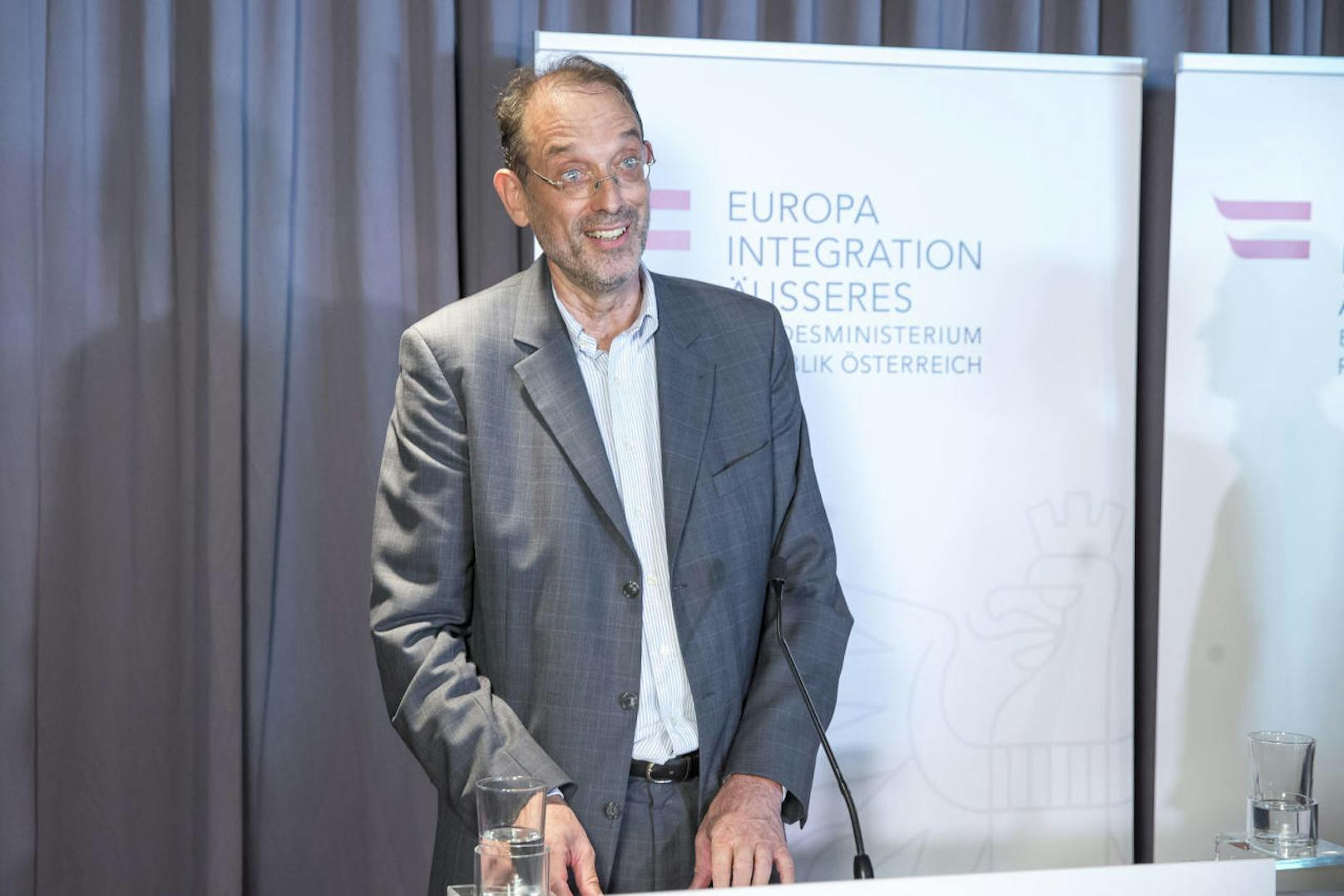 Heinz Faßmann, Vorsitzendes des Expertenrats für Integration, präsentiert den Integrationsbericht 2015