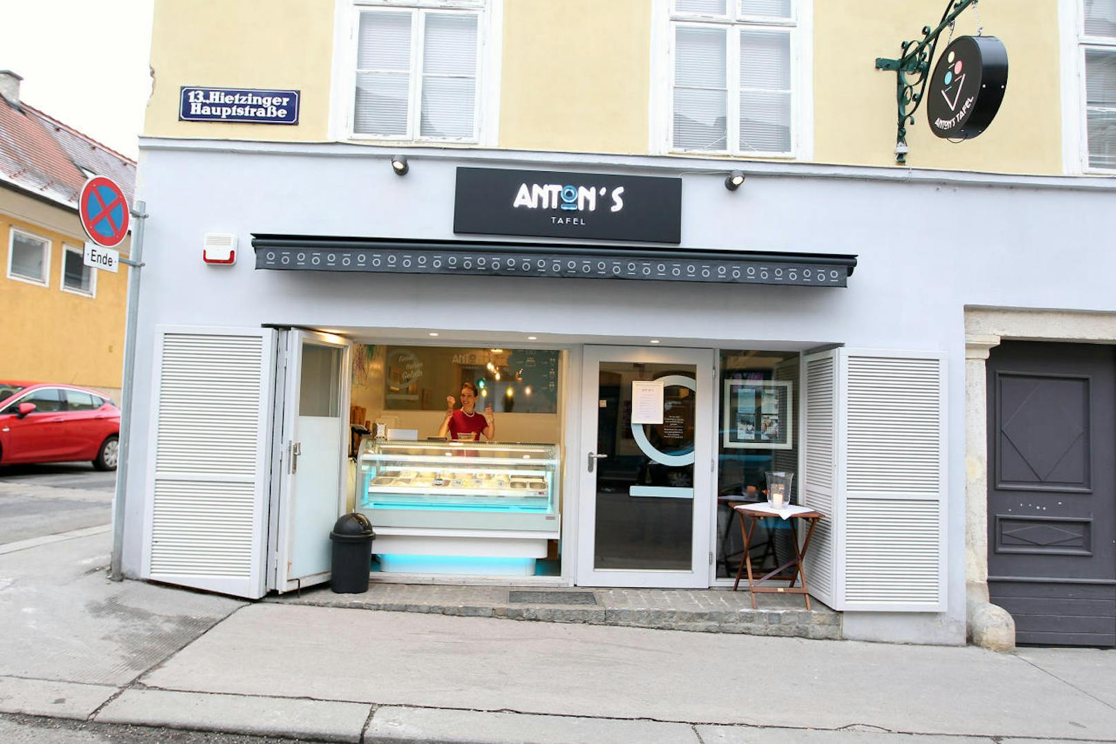 Der Eis-Salon mit dazugehörigem Restaurant befindet sich in der Hietzinger Hauptstraße 174.