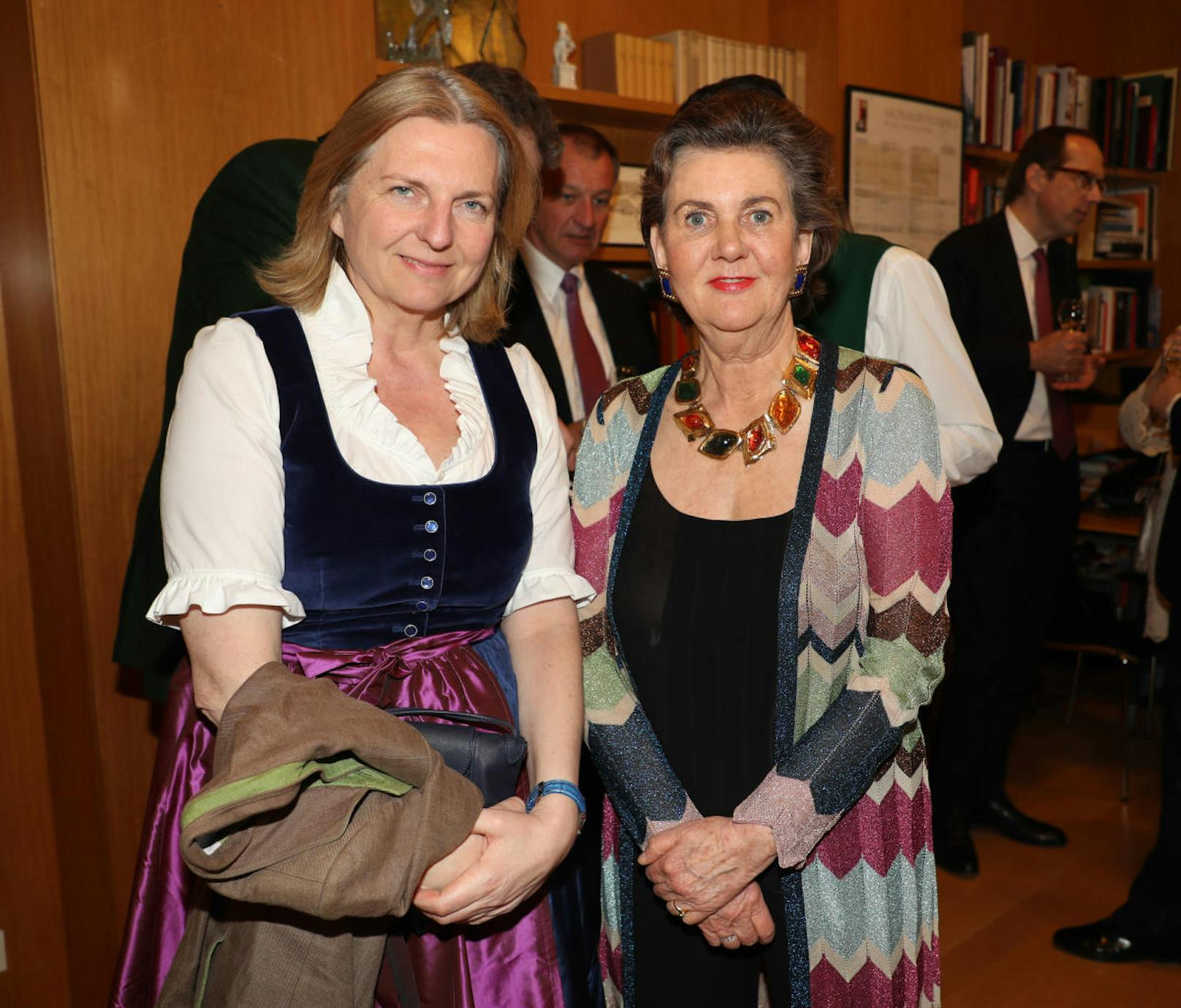 Außenministerin Karin Kneissl und  Festspielpräsidentin Helga Rabl-Stadler