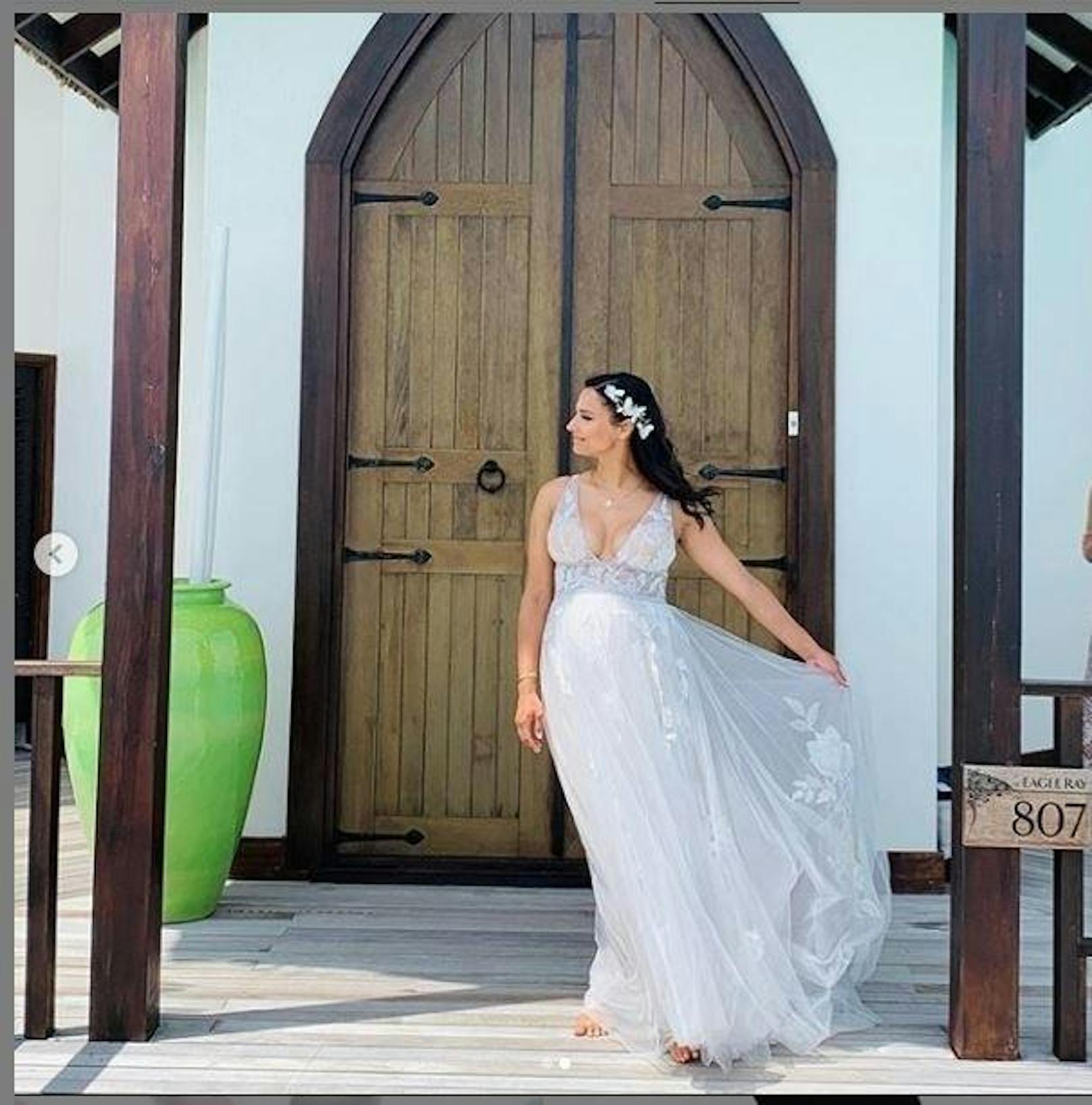 20.10.2019: Oliver Pocher und Amira Aly haben sich auf den Malediven abseits der Öffentlichkeit das Ja-Wort gegeben. Die Braut zeigte sich auf Instagram in einem wunderschönen Kleid, klassische Bilder vom Brautpaar gab es nicht. <a href="https://www.heute.at/s/oliver-pocher-amira-aly-hochzeit-malediven-46811232">HIER gibt's alle Infos zur Hochzeit</a>