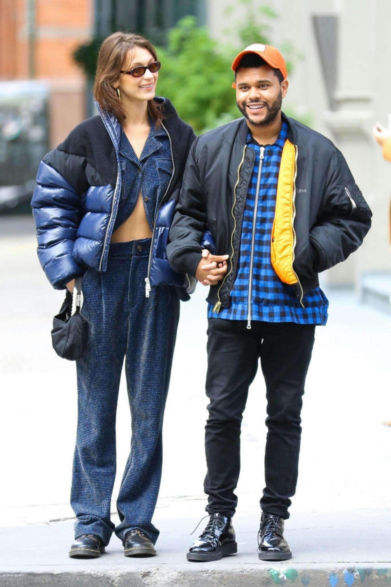 Bella Hadid und The Weeknd schlendern durch die Straßen von New York