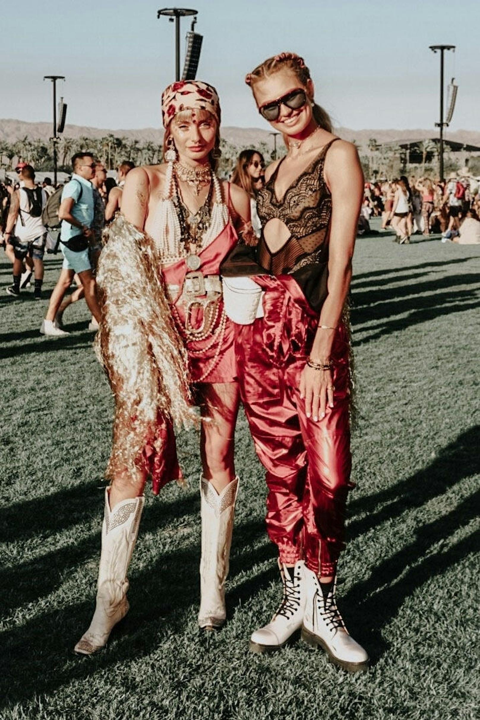 Irgendwo zwischen Gypsy und Hippie: Annalise McLachlan und Romee Strijd machten das Coachella zum Laufsteg