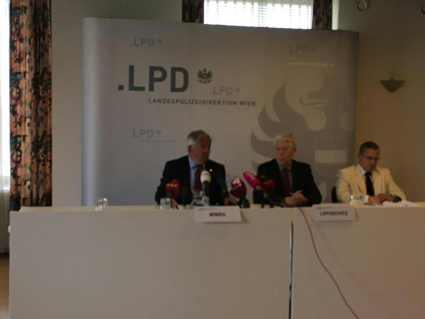 Das LPD Wien gab am Dienstag eine Pressekonferenz zum brutalen Kindermord.