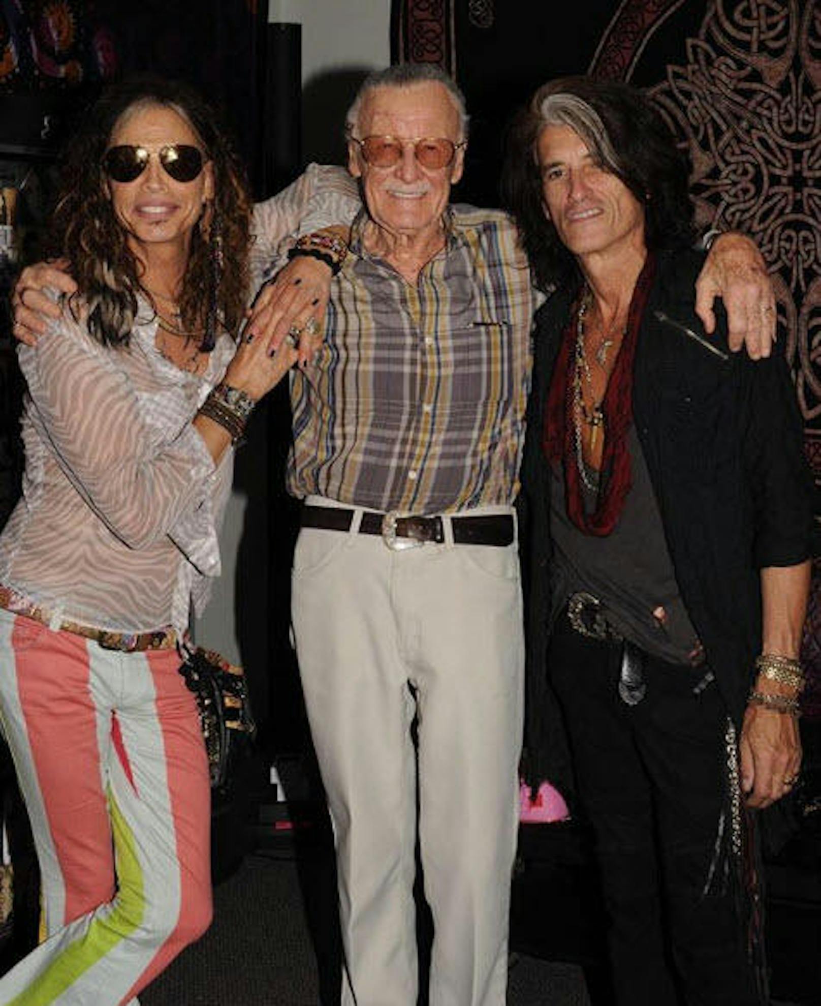 13.11.2018: Auch Steven Tyler und Joe Perry von Aerosmith trauern um den legendären Comic-Schöpfer Stan Lee. "Das Universum, das du erschaffen hast... hat unsere Welt verändert", schrieb Tyler auf Instagram. 