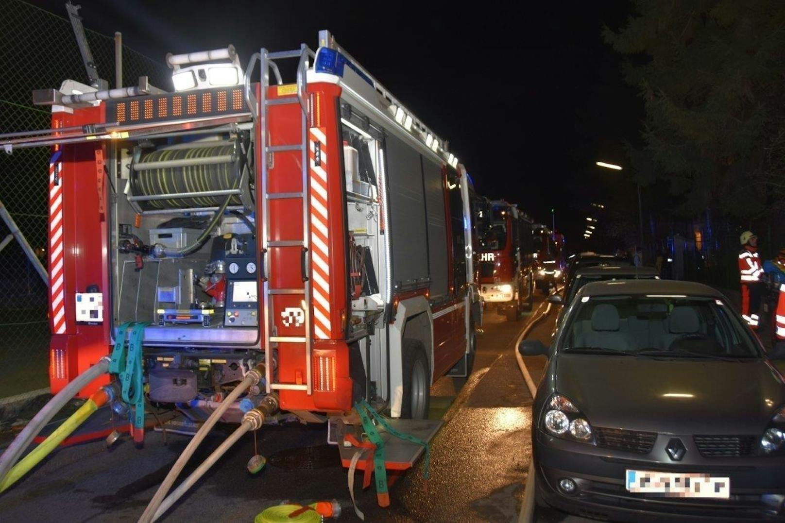 Großeinsatz nach nächtlicher Explosion in Wien-Meidling in der Nacht auf Freitag (6. April).