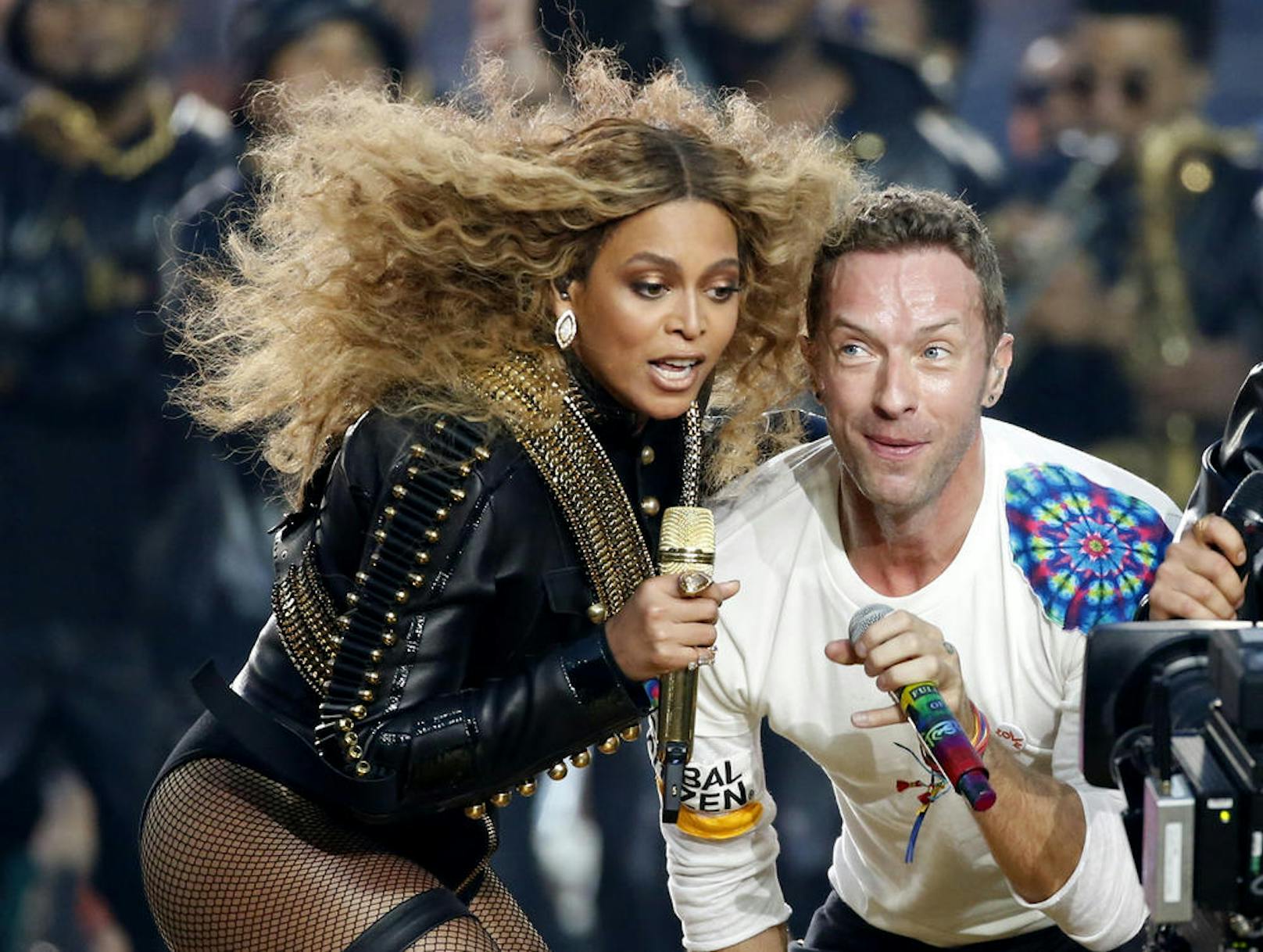 8. Februar: Beyonce und Chris Martin bei ihrem Gig beim Super Bowl