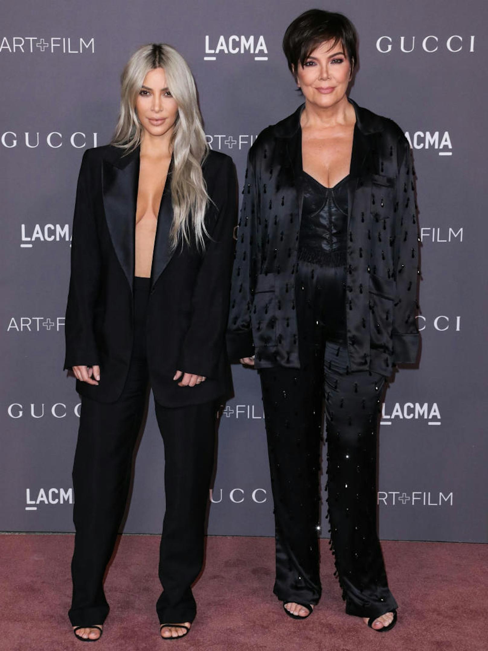 Kim Kardashian und Kris Jenner. Kims Vater Robert George Kardashian ist als OJ-Simpson-Anwalt berühmt geworden.