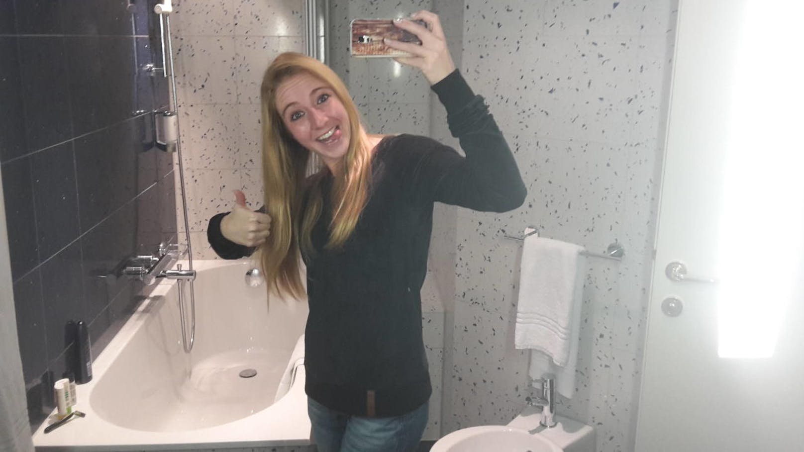 Ein Spiegel-Selfie im Austria Trend Hotel Ljubljana :)
