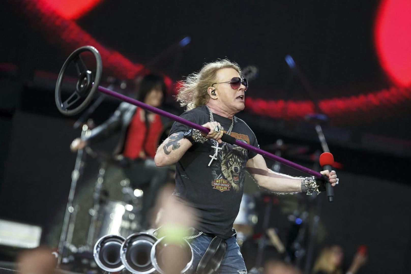 Platz 8: "Guns N' Roses" verdiente im Jahr 2018 rund 71 Millionen Dollar. Hoffentlich legt Axl sie nicht in Wurstsemmerln an