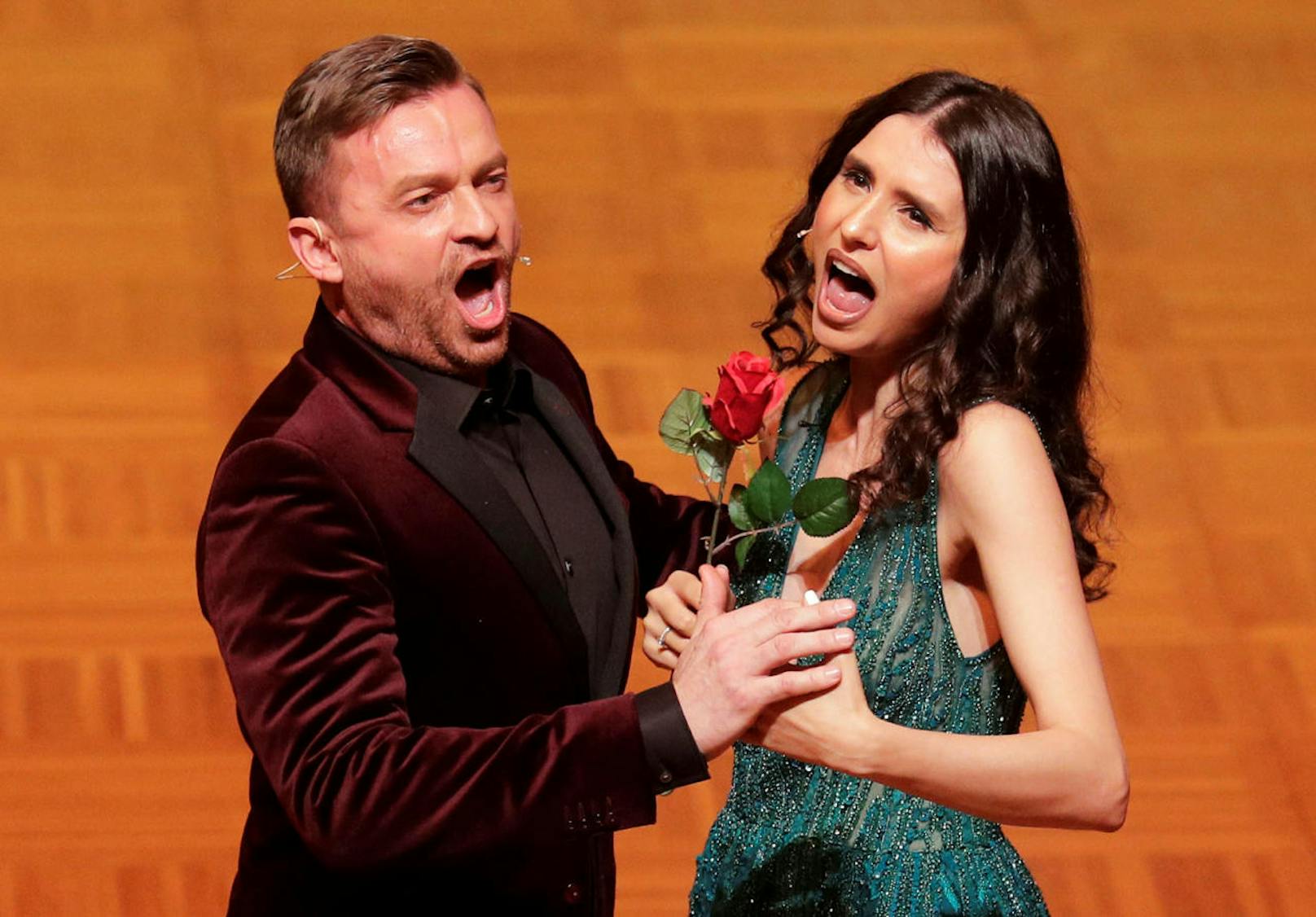  Der slowakische Tenor Pawol Breslik und die moldawische Sopranistin Valentina Nafornita sangen ein Duett aus Lehars "Die lustige Witwe"