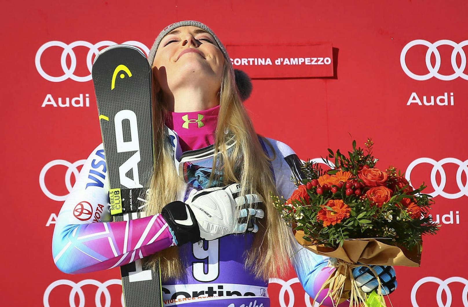 Zum Glück erst nach der kommenden Weltcup-Saison. Einen aktiven Ski-Winter lang darf man die erfolgreichste Ski-Dame der Geschichte noch bestaunen.