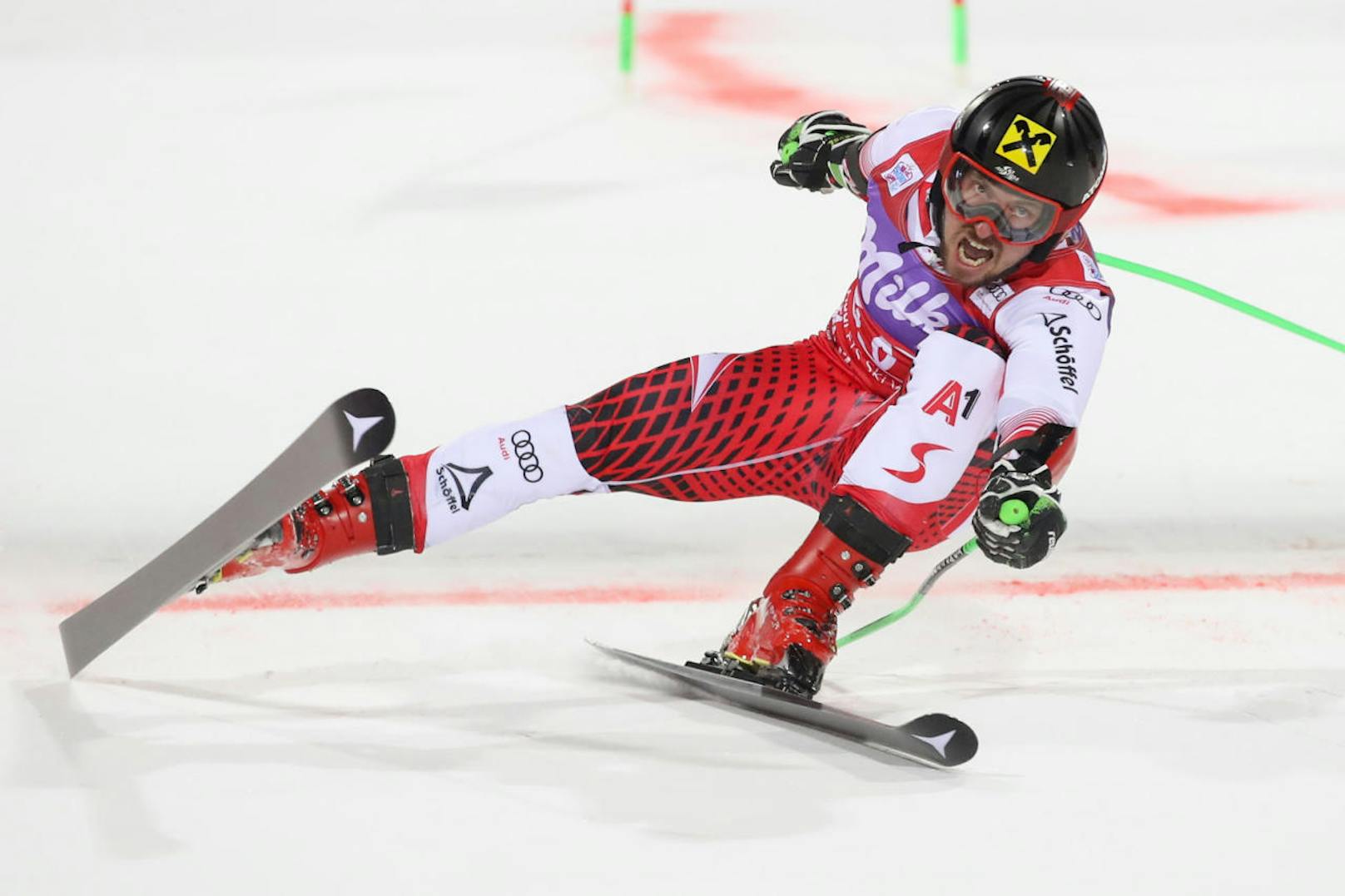 Marcel Hirscher im Beast-Mode! Die Konkurrenz bei der Ski-WM in Aare ist chancenlos im Slalom und RTL! Doppel-Gold für den siebenfachen Weltcup-Sieger. Er will aber trotzdem weitermachen.