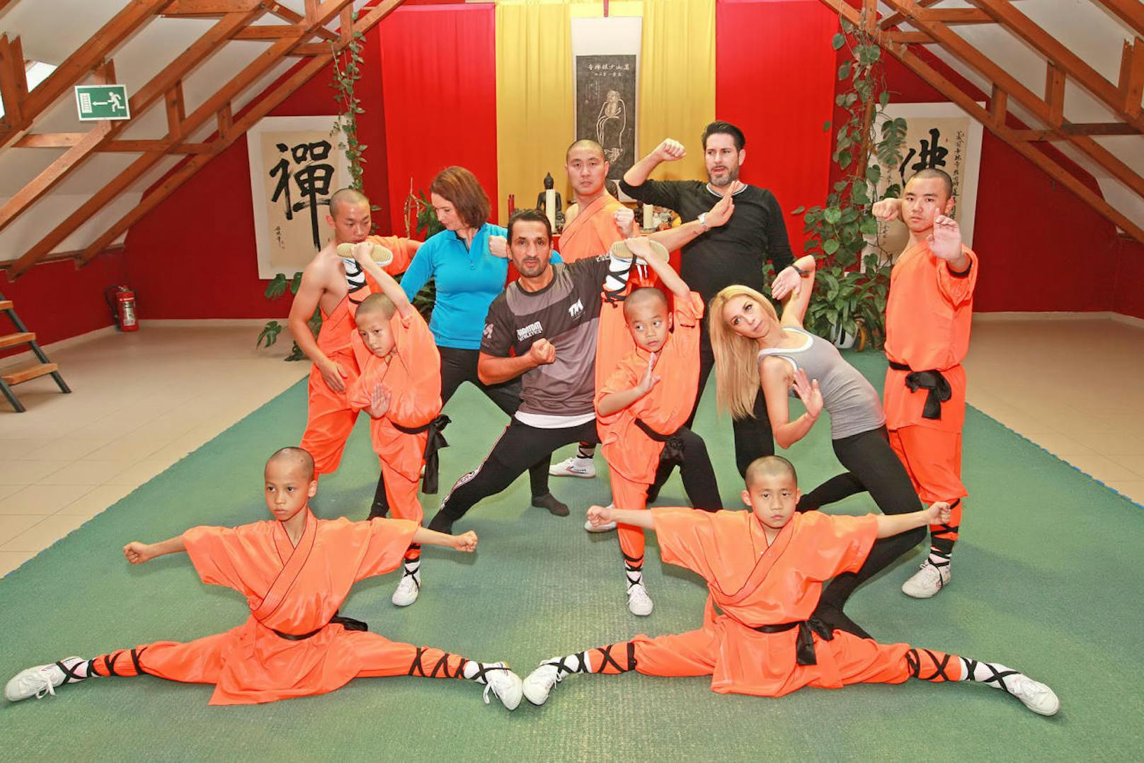 Promis trainieren mit Shaolin-Mönchen