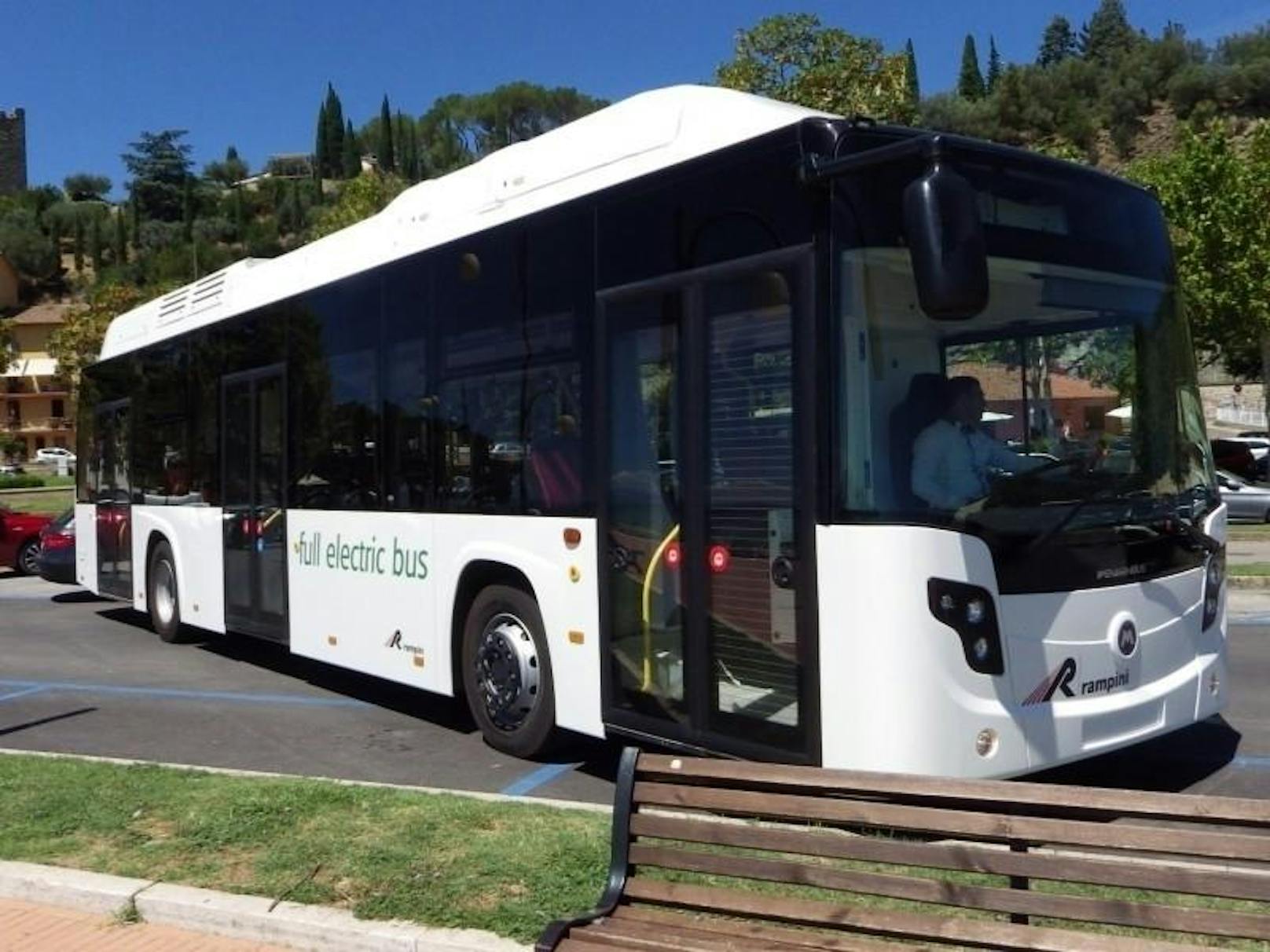 Der italienische Hersteller Rampini produziert bereits 12 Meter lange E-Busse.