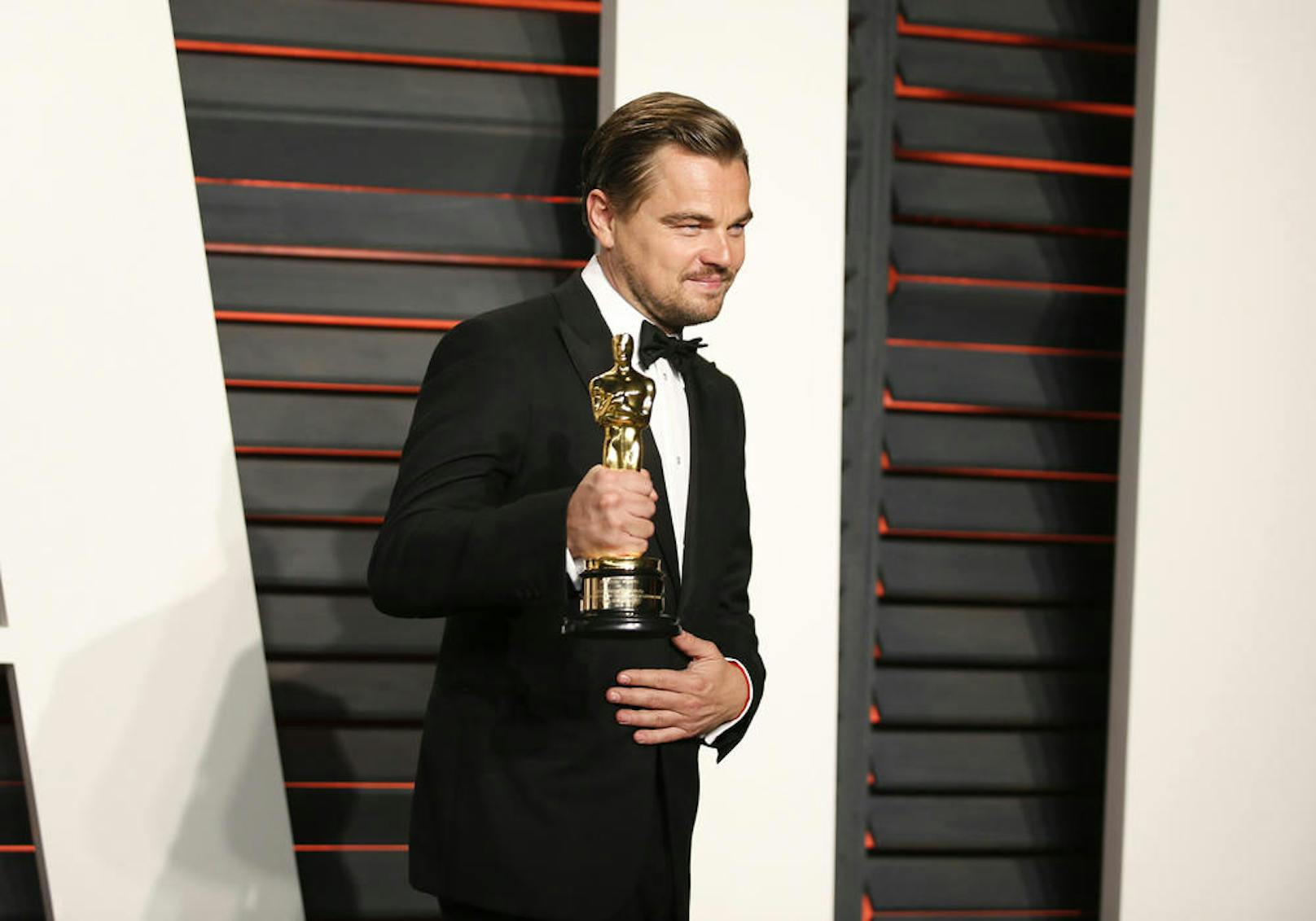 Leonardo DiCaprio hat endlich seinen Oscar: Der Filmstar erhielt Anfang des Jahres für seine Performance in dem Film "The Revenant" eine der begehrten Goldstatuen. 