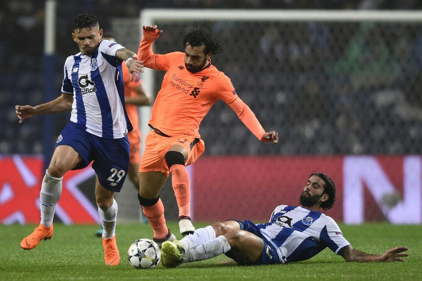 Im Hinspiel in Porto konnte sich das Team von Jürgen Klopp klar mit 5:0 durchsetzen. Das Rückspiel an der Anfield Road endete torlos.