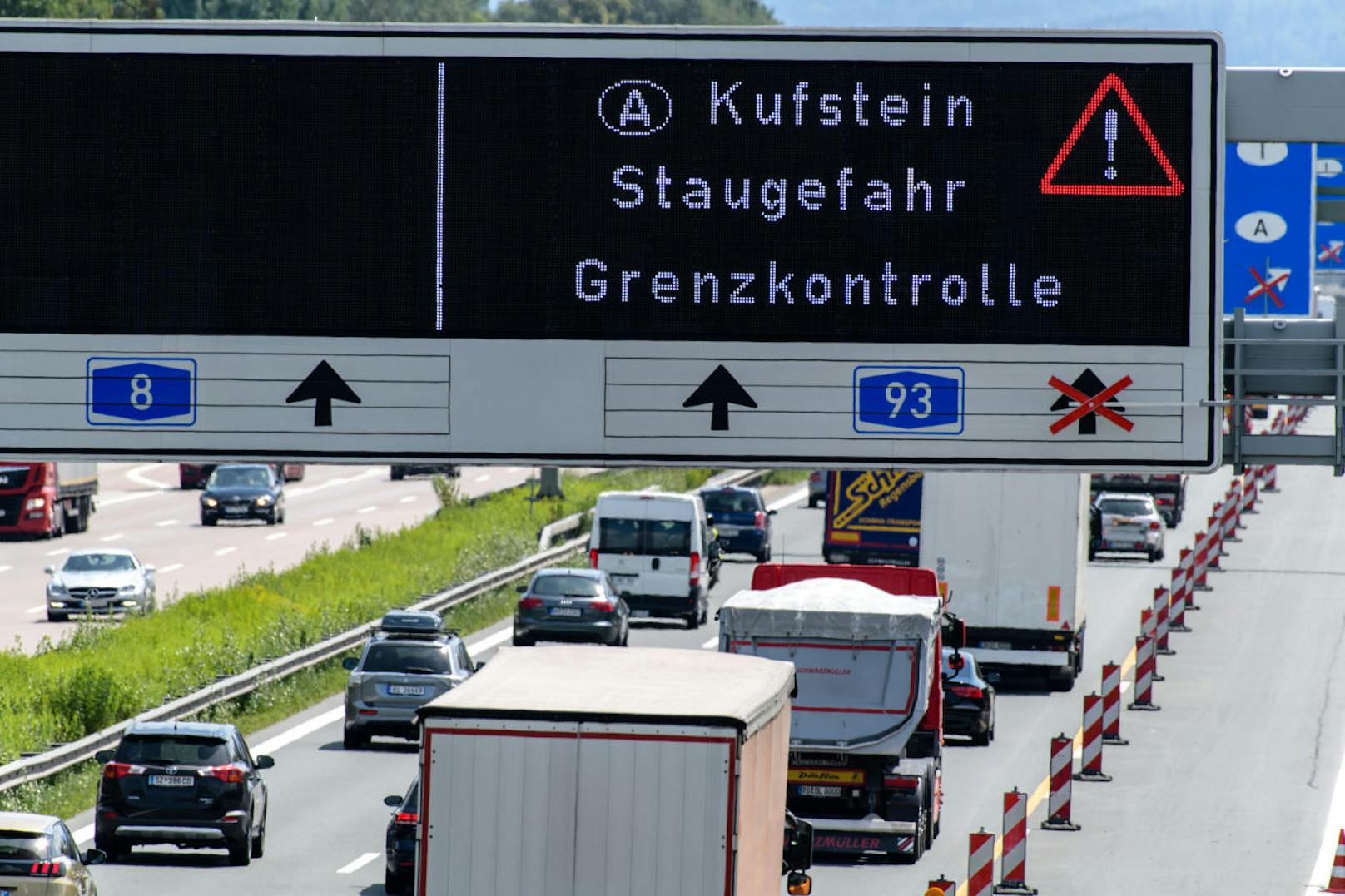 Seit 18. Juli gibt es wieder Grenzkontrollen zwischen Deutschland bzw. Bayern und Österreich. Sie sind Teil des Kompromisses im deutschen Asylstreit zwischen CSU und CDU.