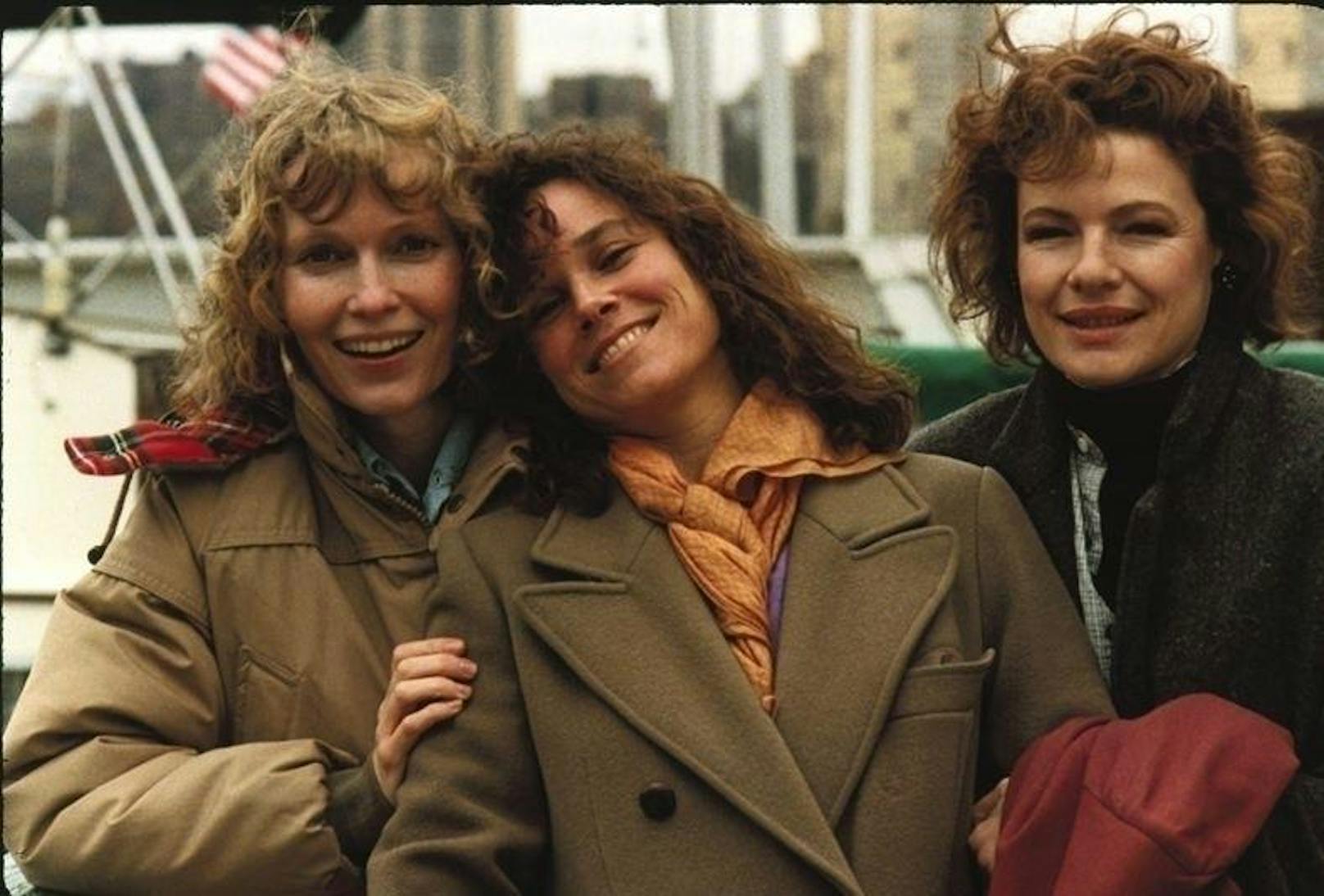 "Hannah und ihre Schwestern" holte sich 1987 die Oscars für den besten Nebendarsteller (Michael Caine), die beste Nebendarstellerin (Diane Wiest, im Bild rechts) und das beste Original-Drehbuch (Woody Allen).