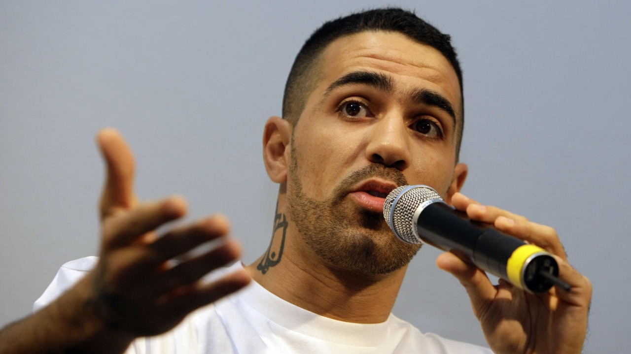 Bushido stellt 2008 sein Buch "Bushido" auf der Frankfurter Buchmesse vor