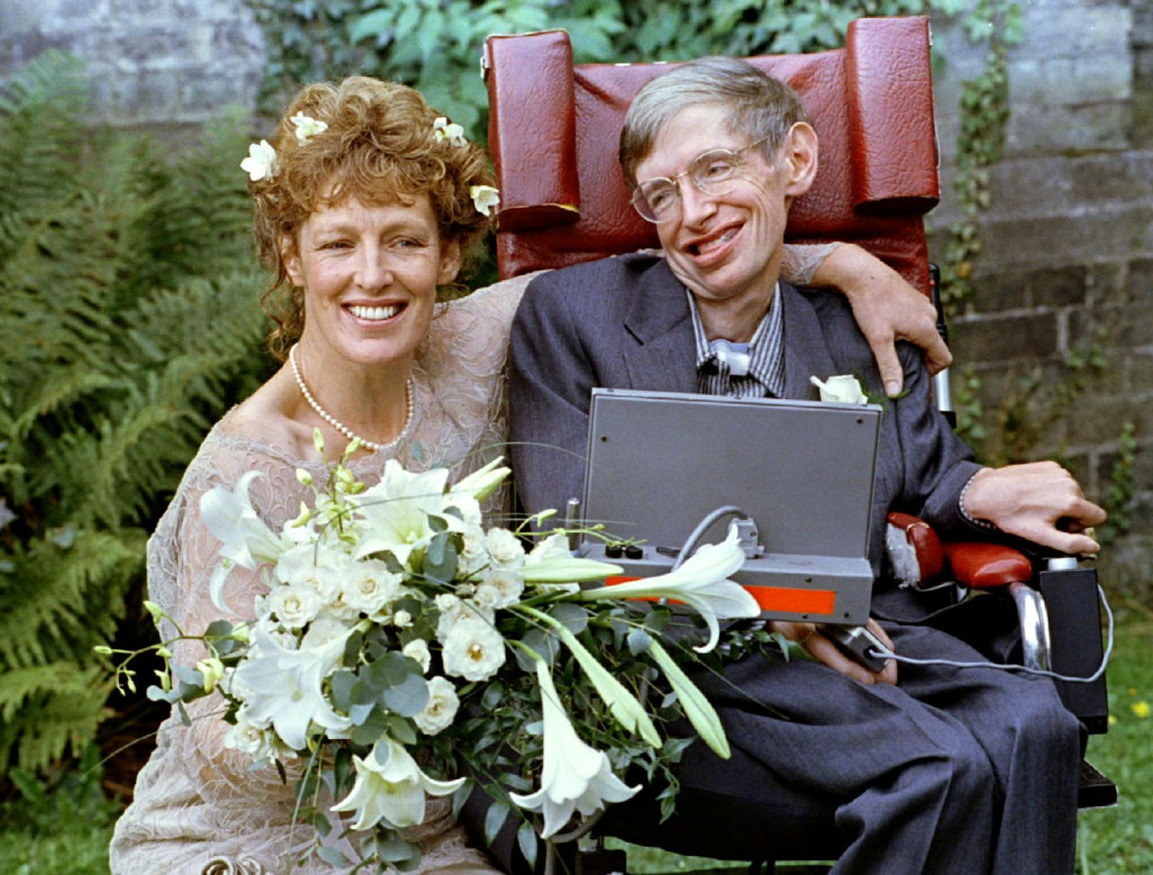 Stephen Hawking bei seiner Hochzeit mit Elaine Mason am 16. September 16 1995.