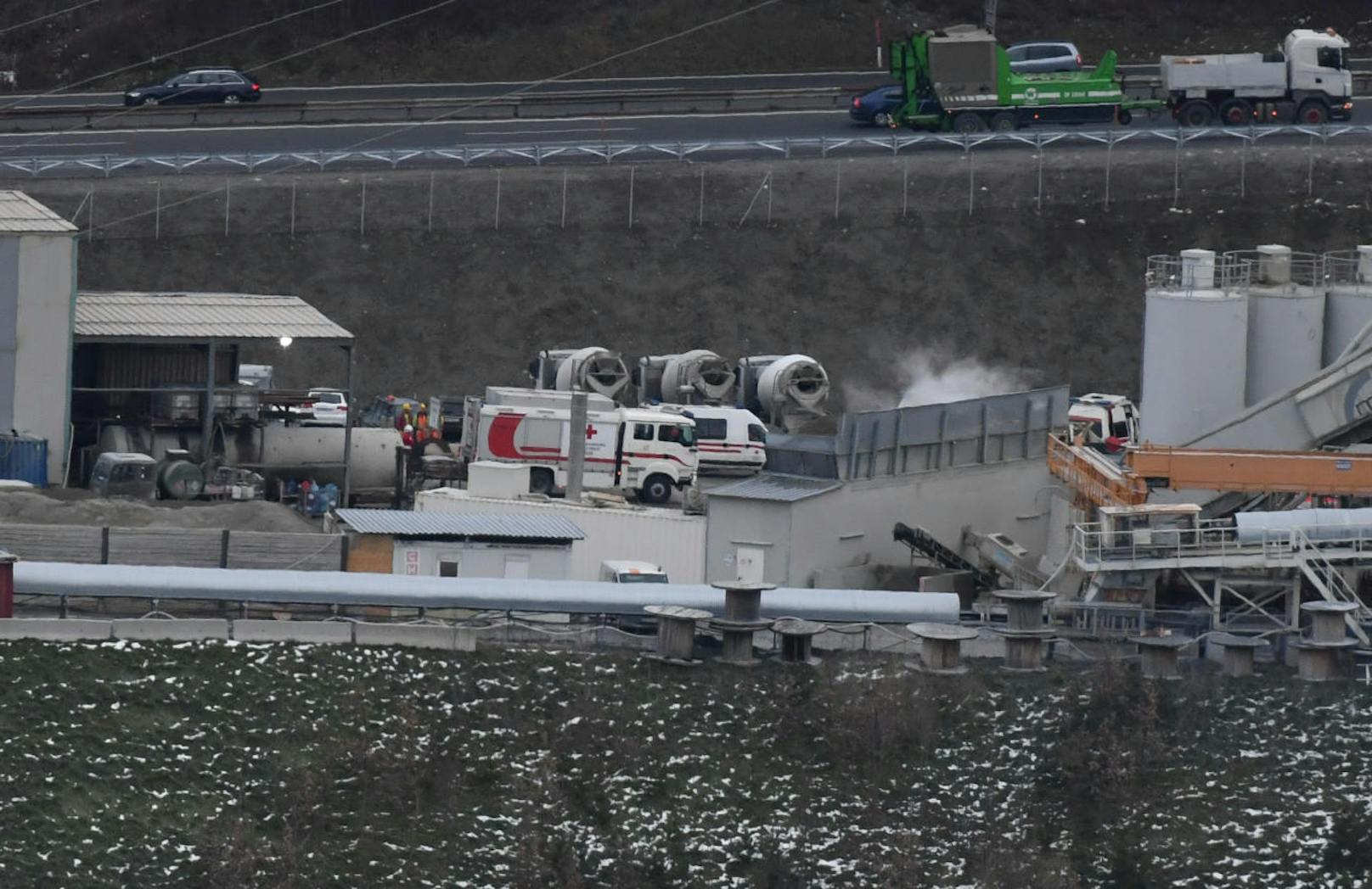 Im Brennerbasistunnel in Tirol ist am Montag eine Tunnelbohrmaschine in Brand geraten