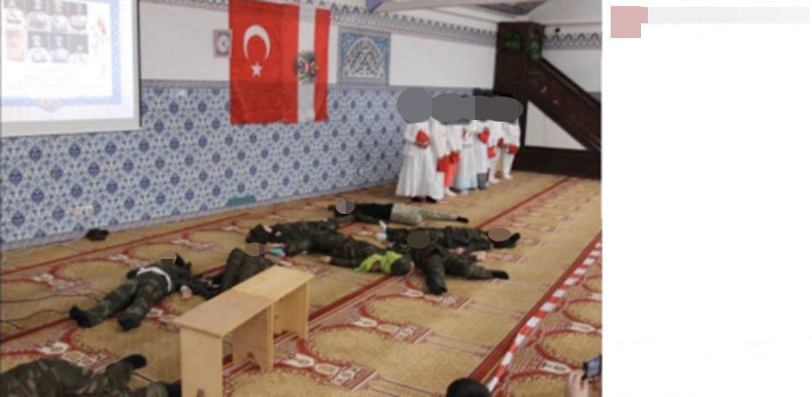 In der von ATIB betriebenen Moschee in der Brigittenauer Dammstraße mussten Kinder in Militäruniformen auch Leichen spielen.