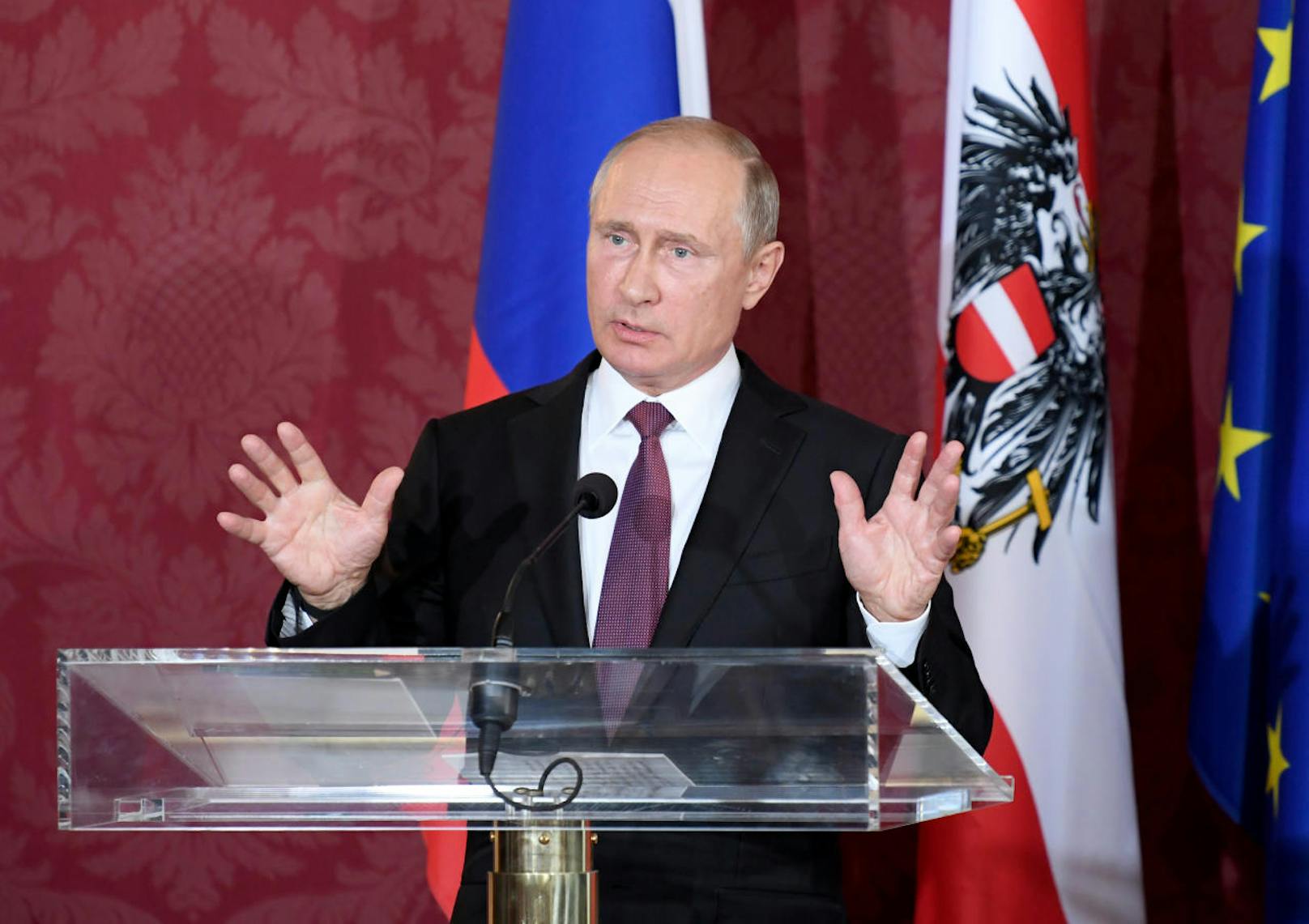 Laut Putin haben alle Interesse daran, die Sanktionen gegen Russland aufzuheben - sie würden allen Beteiligten schaden.