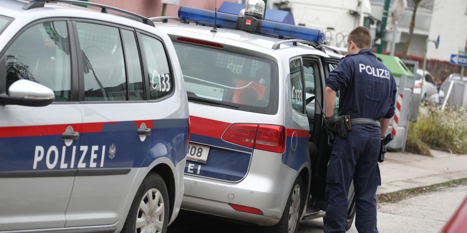 Polizeieinsatz nach Überfall auf Pensionisten in Wien-Floridsdorf (Symbolfoto)