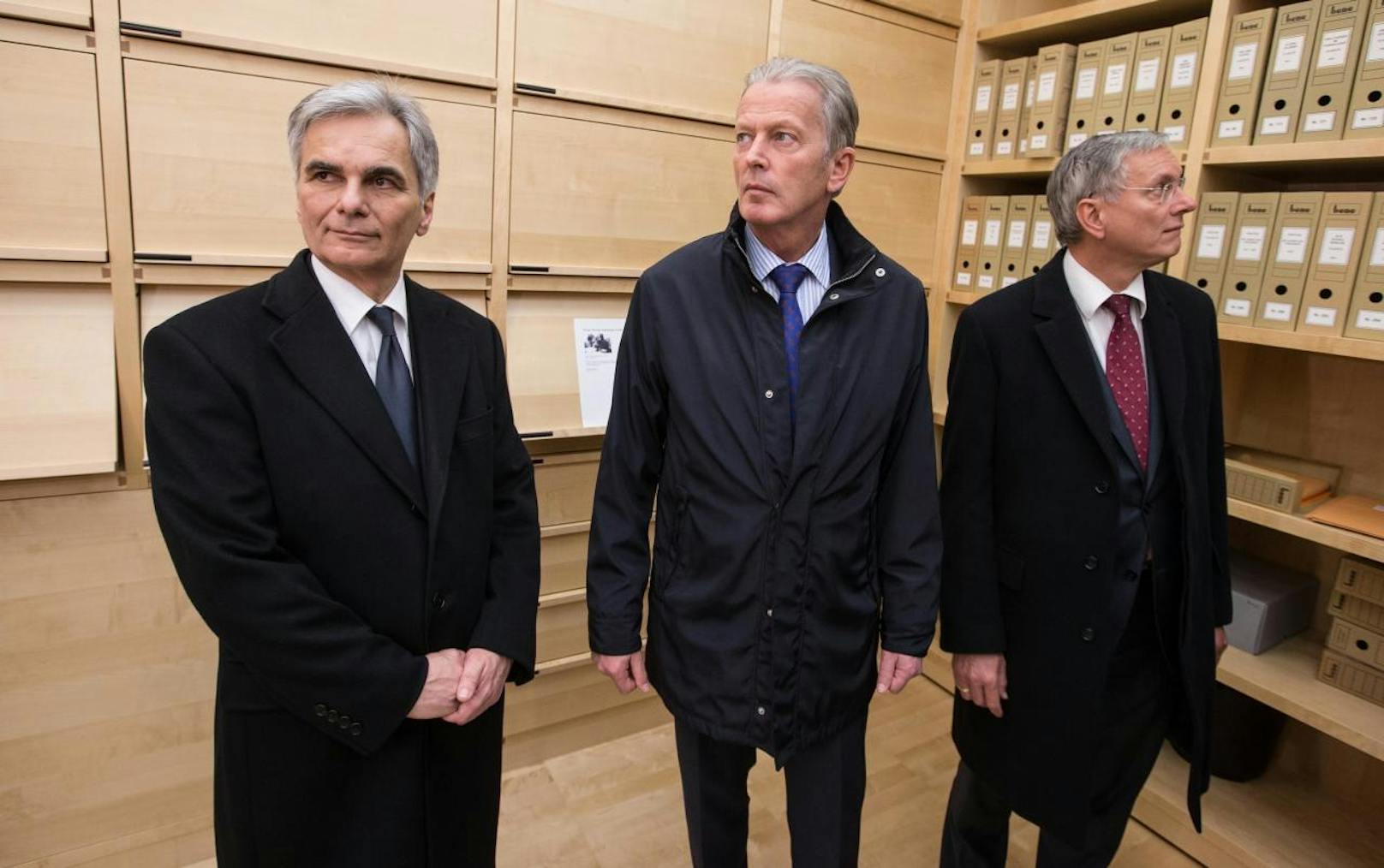 Faymann, Mitterlehner und Stöger bei der Regierungsklausur in Krems im März 2015