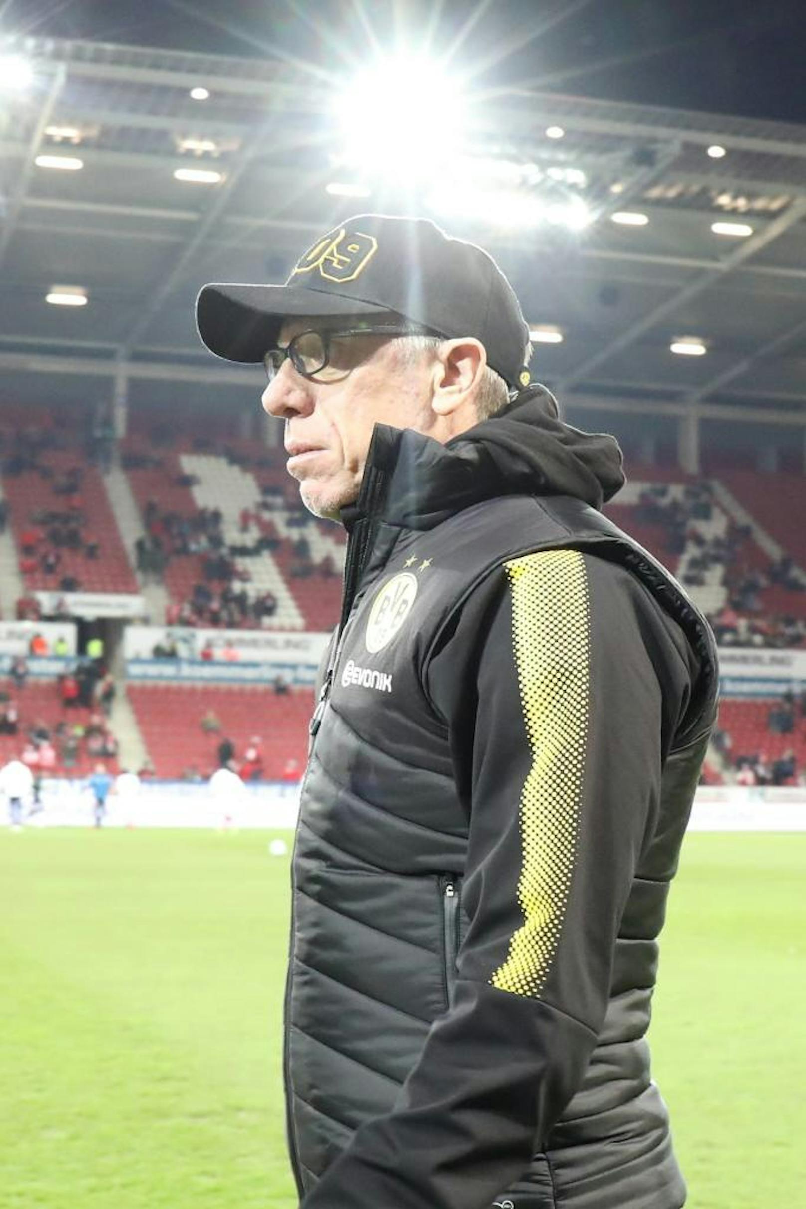 "Heute" hat die besten Bilder von Peter Stögers Debüt als Dortmund-Trainer.