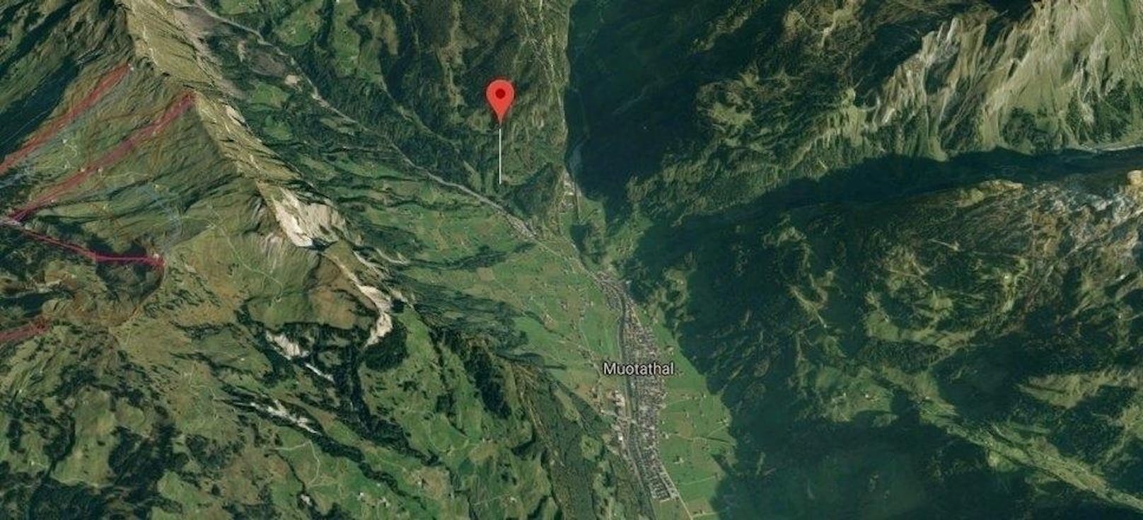 
Das Hölloch befindet sich im Muotatal in der Schweiz