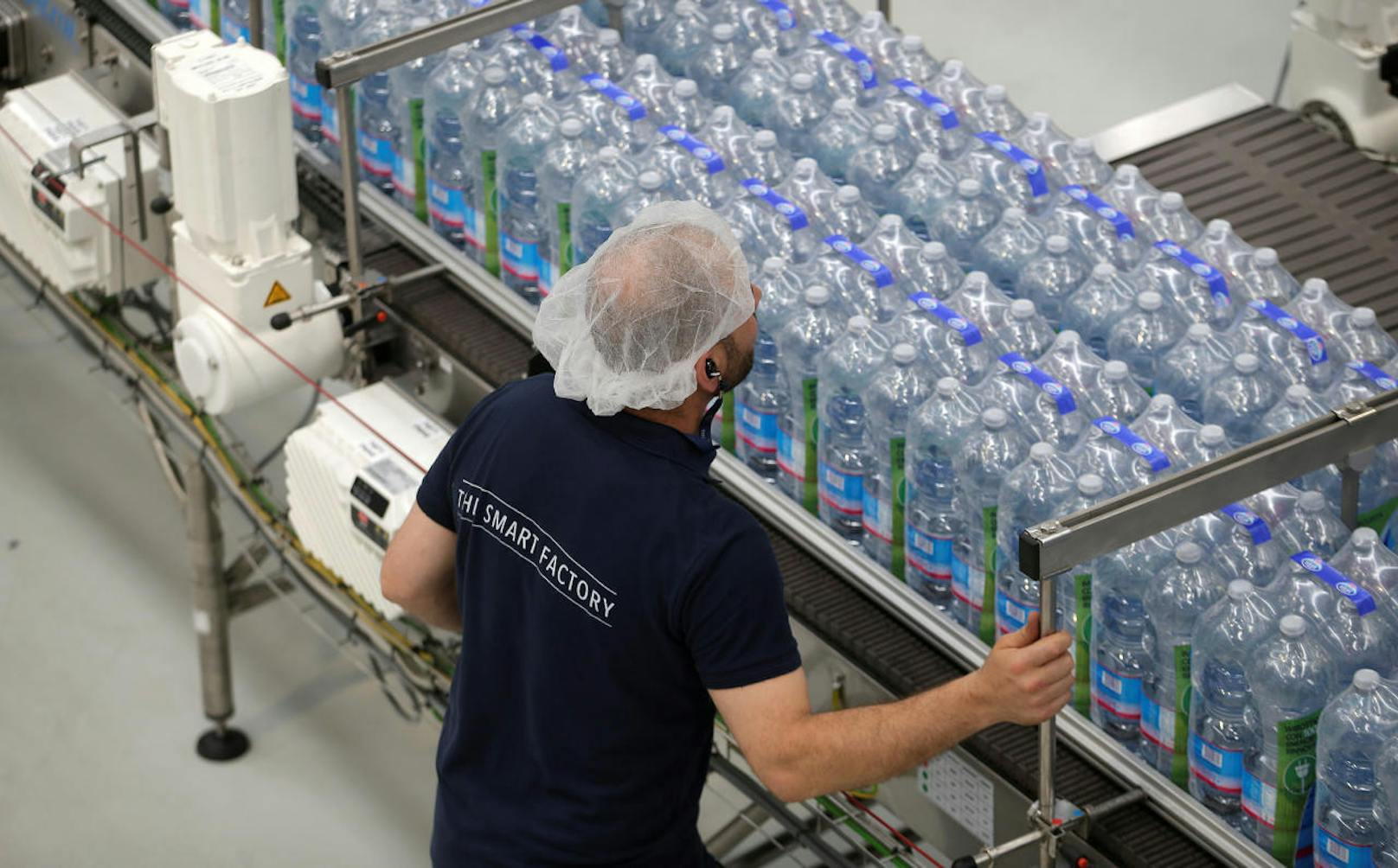 Wasser aus Vittel wird von Nestlé in der halben Welt verkauft.