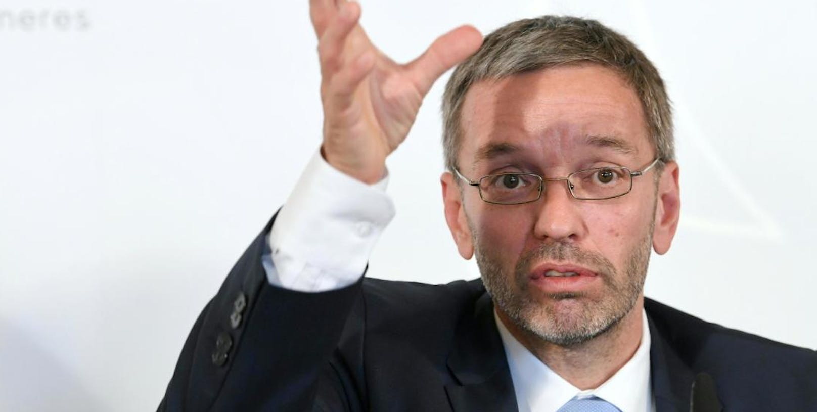 FPÖ-Klubchef Herbert Kickl wettert gegen die Regierung.