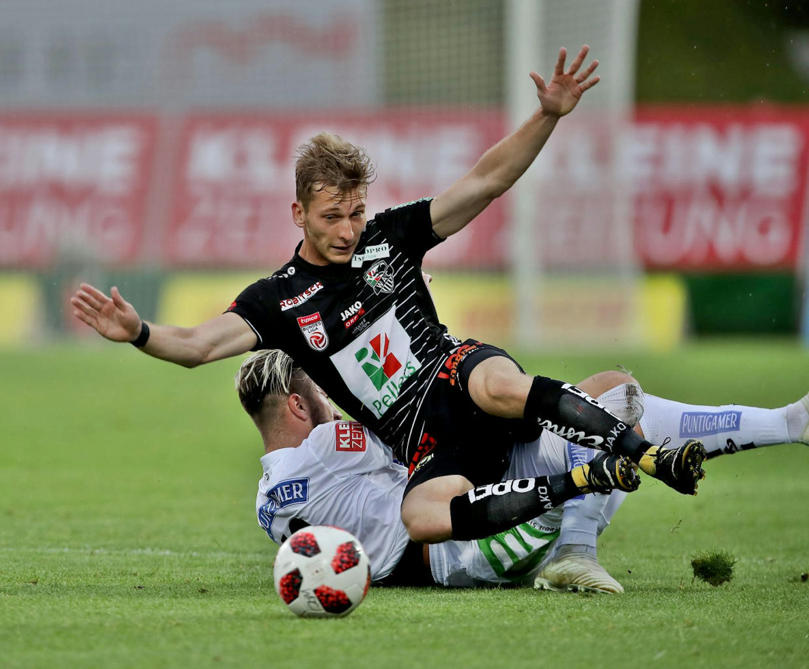 Marc Andre Schmerböck (Sturm) traf gegen den Ex-Klub (1-1).