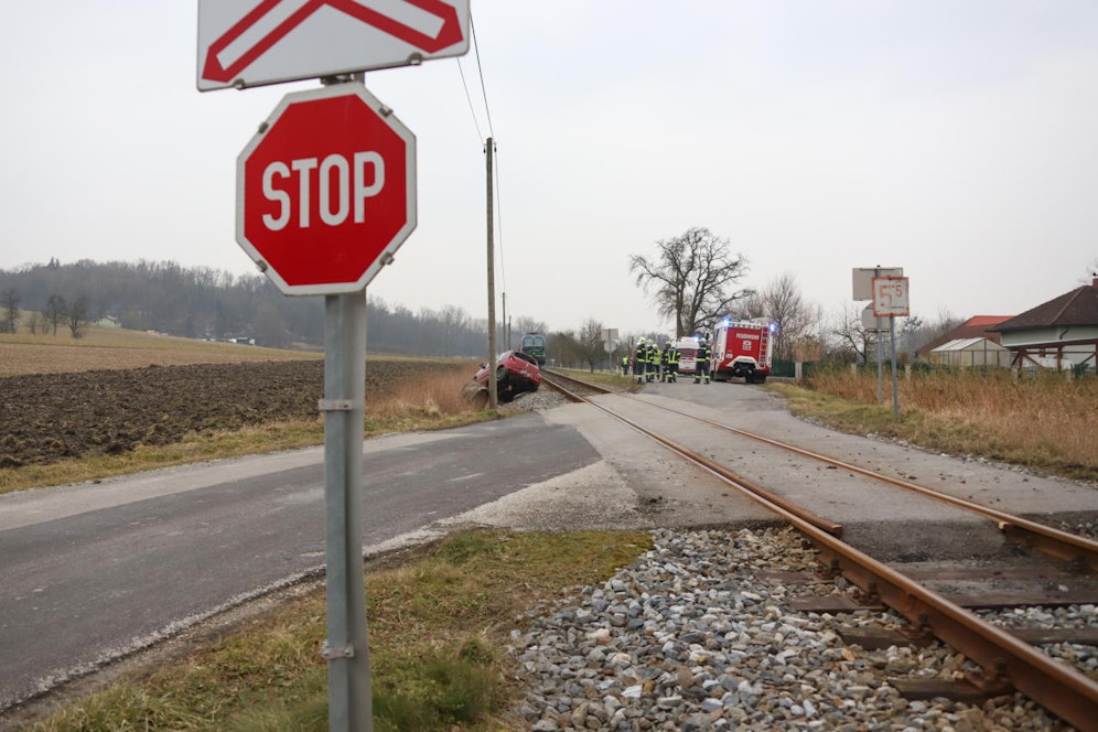 Der Pkw-Lenker übersah das Rotlicht der Ampel.&nbsp;