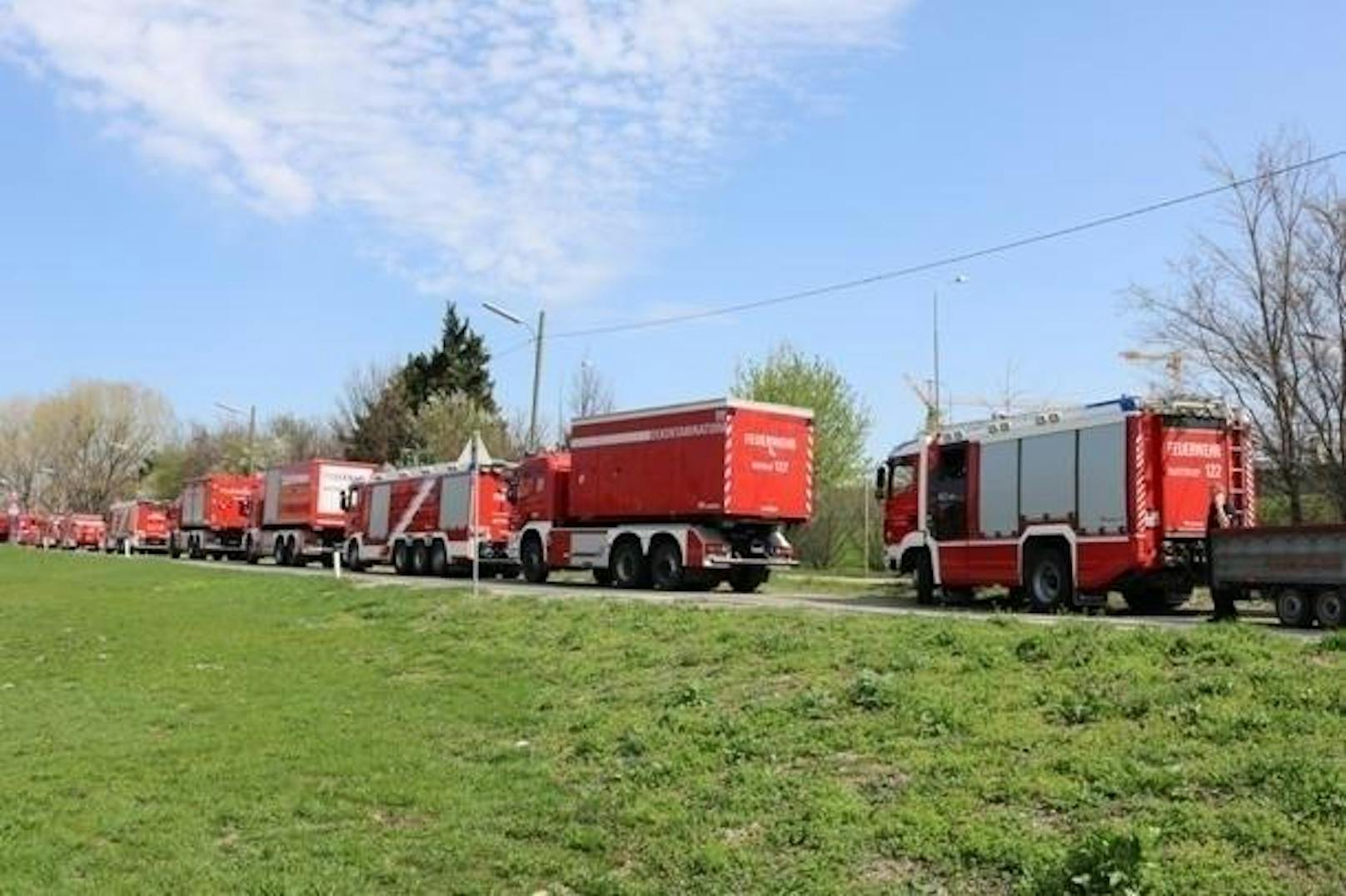 Bei "Wien Energie" kommt es derzeit zu einem Großeinsatz von Feuerwehr, Rettung und Polizei.