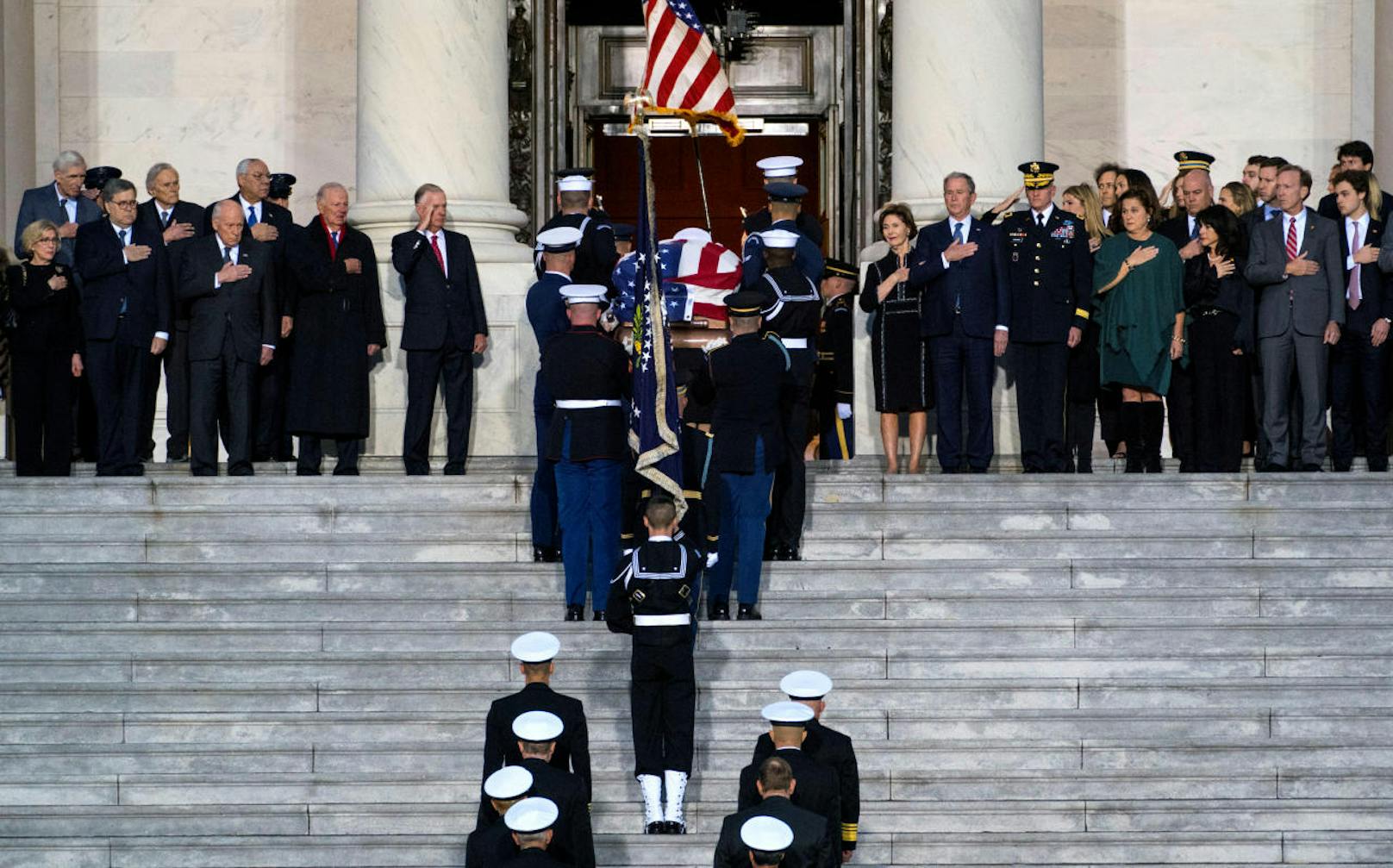 USA nehmen Abschied von Ex-Präsident Bush.