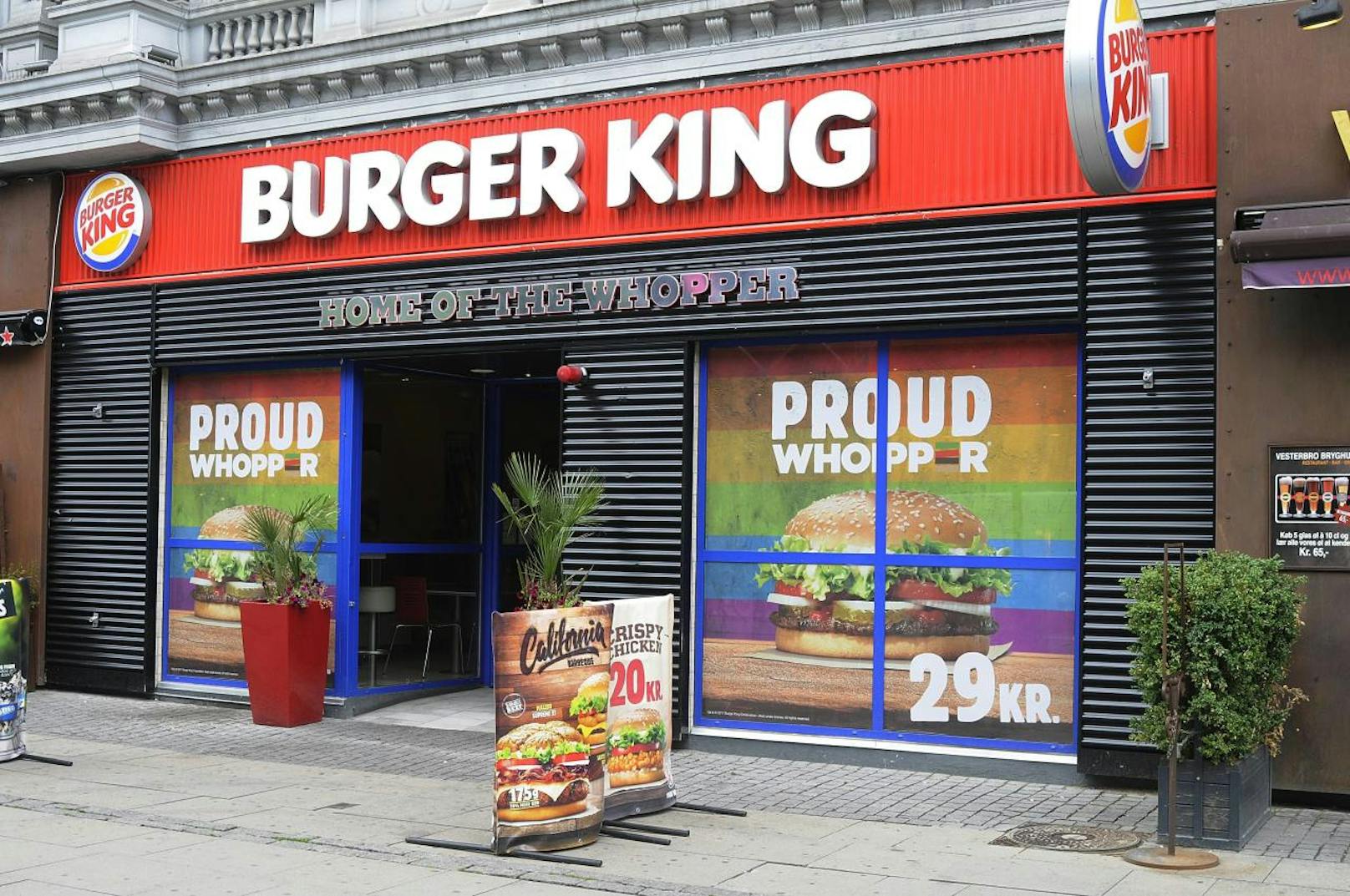 Die Firma bewirbt damit die neu lancierte App, mit der Kunden ihr Essen vorbestellen und dann bei einem teilnehmenden Burger King abholen können.