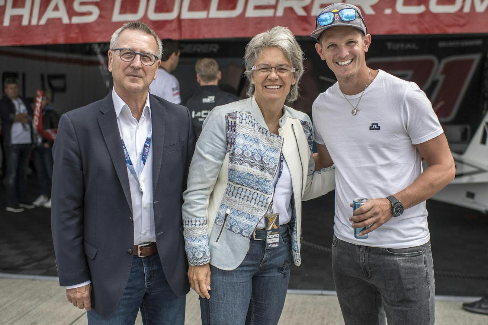 Erich Wolf, General Manager Red Bull Air Race, Landesrätin Bohuslav und Pilot Thomas Morgenstern freuen sich aufs Heimrennen in Wiener Neustadt.