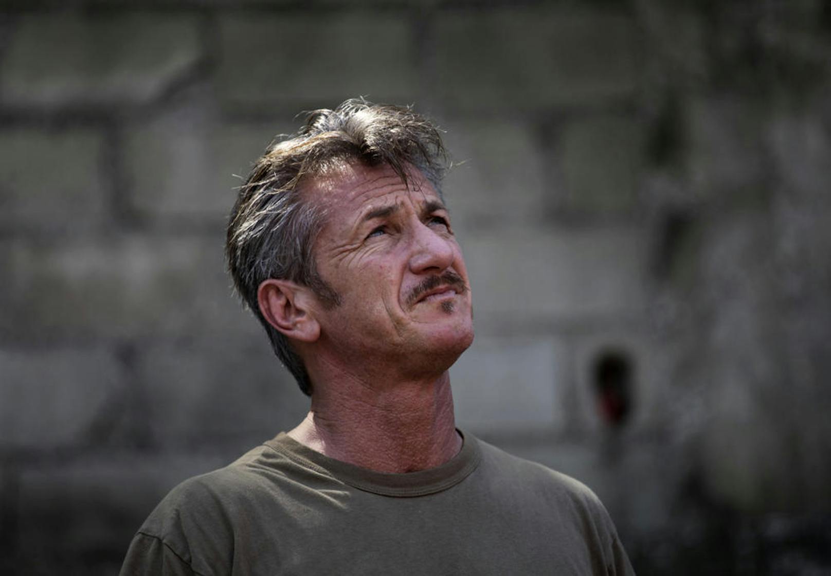 Sean Penn in Port-au-Prince, 2015.