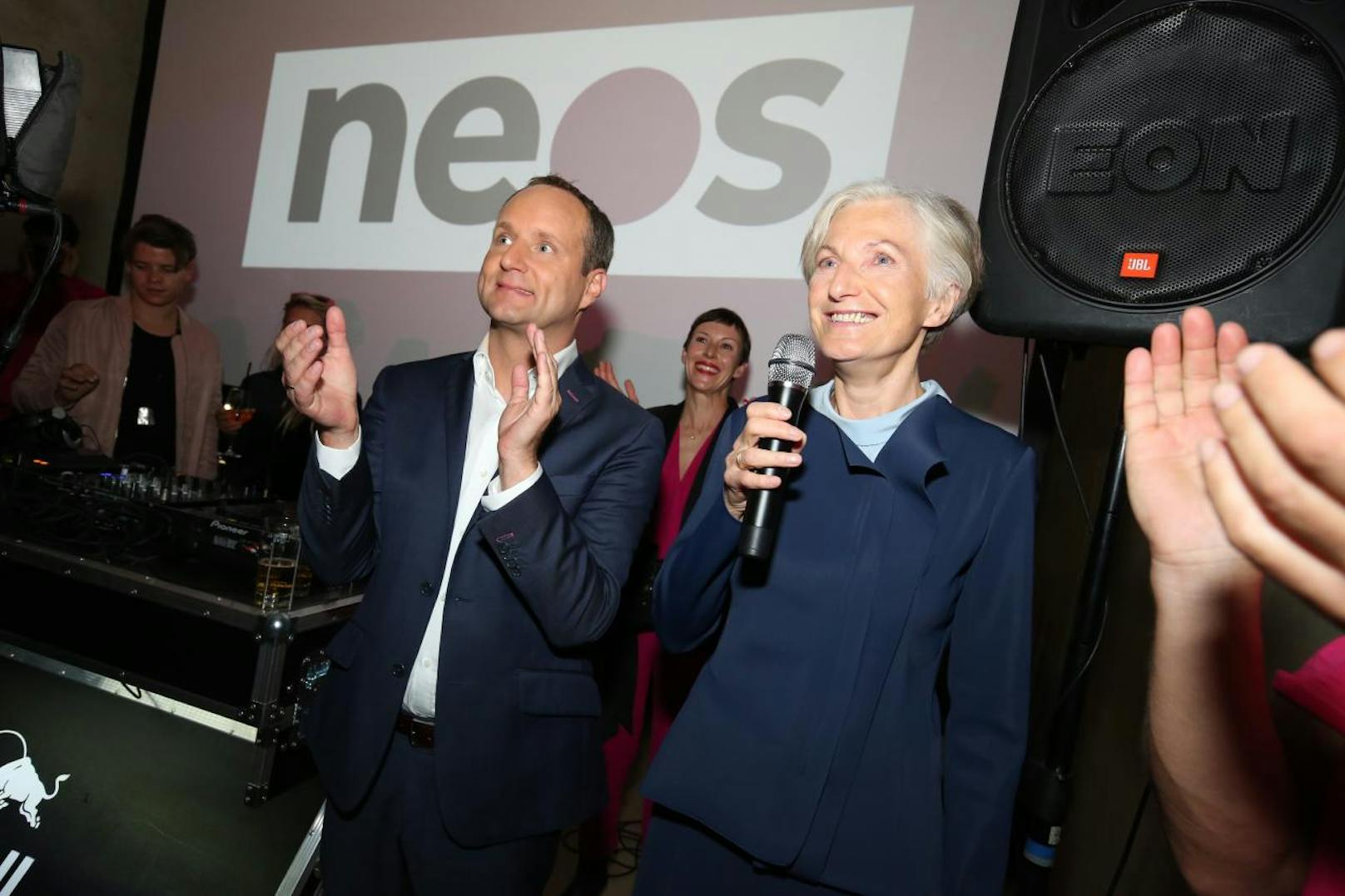 NEOS-Parteichef und Spitzenkandidat Matthias Strolz und Irmgard Griss