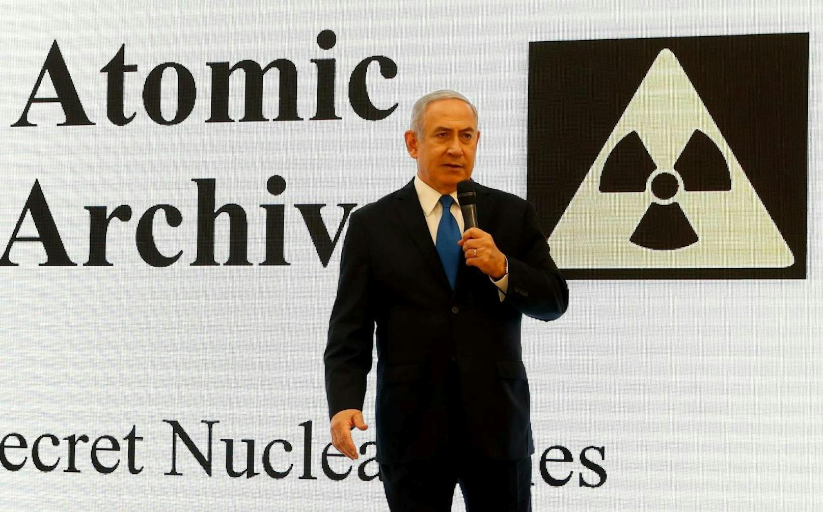 Die Informationen bezieht Israel aus einem "geheimen Atomarchiv" des Iran, welches israelischen Geheimdiensten vor wenigen Wochen zugespielt worden sein soll.