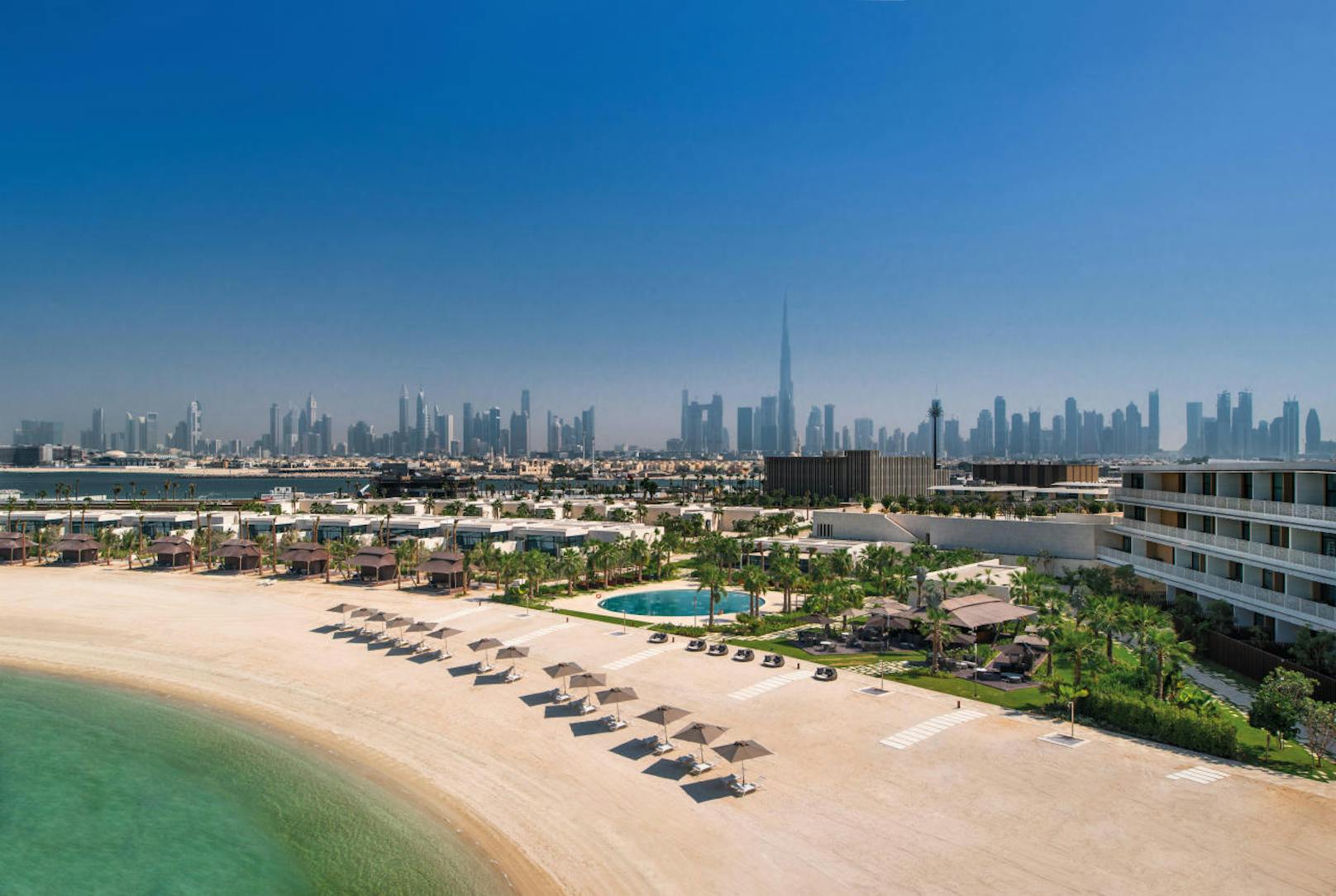 Bulgari Resort Dubai befindet sich auf der Insel "Jumeira Bay Island", die wie ein Seepferdchen geformt und über eine Brücke mit dem Festland verbunden ist.