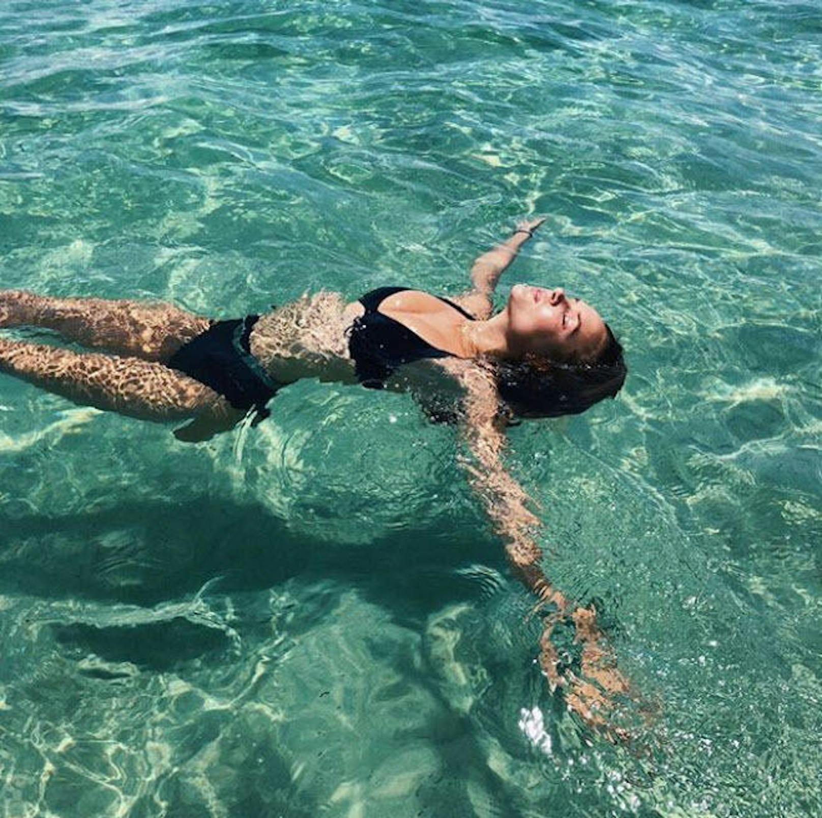 16.07.2018: Model Josephine Skriver "vertreibt" in Miami alle Sorgen. 