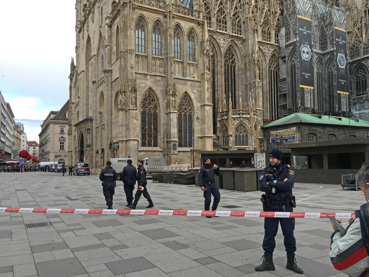 Polizei am Stephansplatz