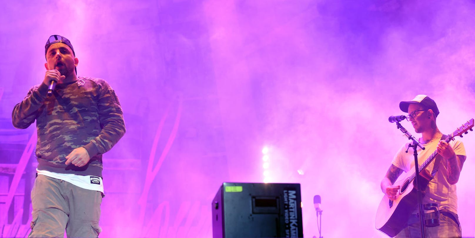 v.l.: Christopher Seiler und Bernhard Speer von der Band "Seiler und Speer" während eines Konzertes auf der "Blue Stage" im Rahmen des "Nova Rock 2018" Festivals am Donnerstag, 14. Juni 2018