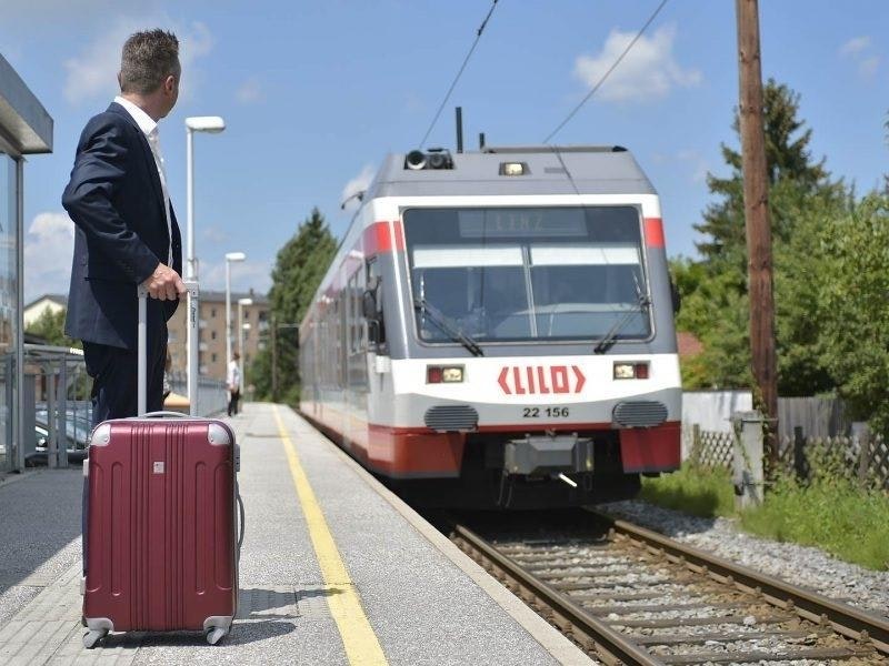 Die Grünen fordern, dass die LILO bis nach Pichling verlängert wird. (Foto: LILO)