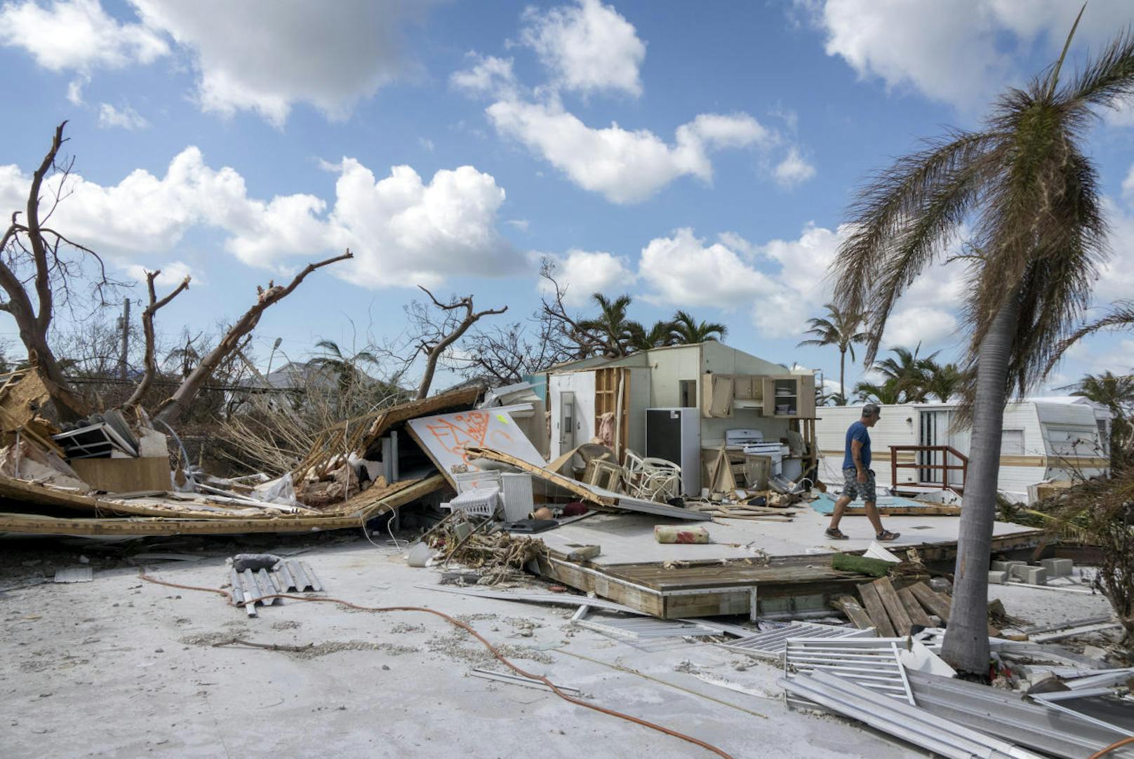 <b>5. September 2017: </b> Wenige Tage nach Harveys Verwüstungen hatte <b>Hurrikan Irma</b> auf dem Weg in die Karibik dramatisch an Kraft gewonnen und war der stärkste Sturm, der jemals auf dem offenen Atlantik gemessen wurde. US-Präsident Trump musste den Notstand für Florida, Puerto Rico und die Amerikanischen Jungferninseln ausrufen. 

<b>Mehr Infos: </b> <a href="https://www.heute.at/welt/news/story/Irma-ist-staerkster-Sturm-aller-Zeiten-im-Atlantik-57406417" target="_blank">Irma ist stärkster Sturm aller Zeiten im Atlantik</a>
