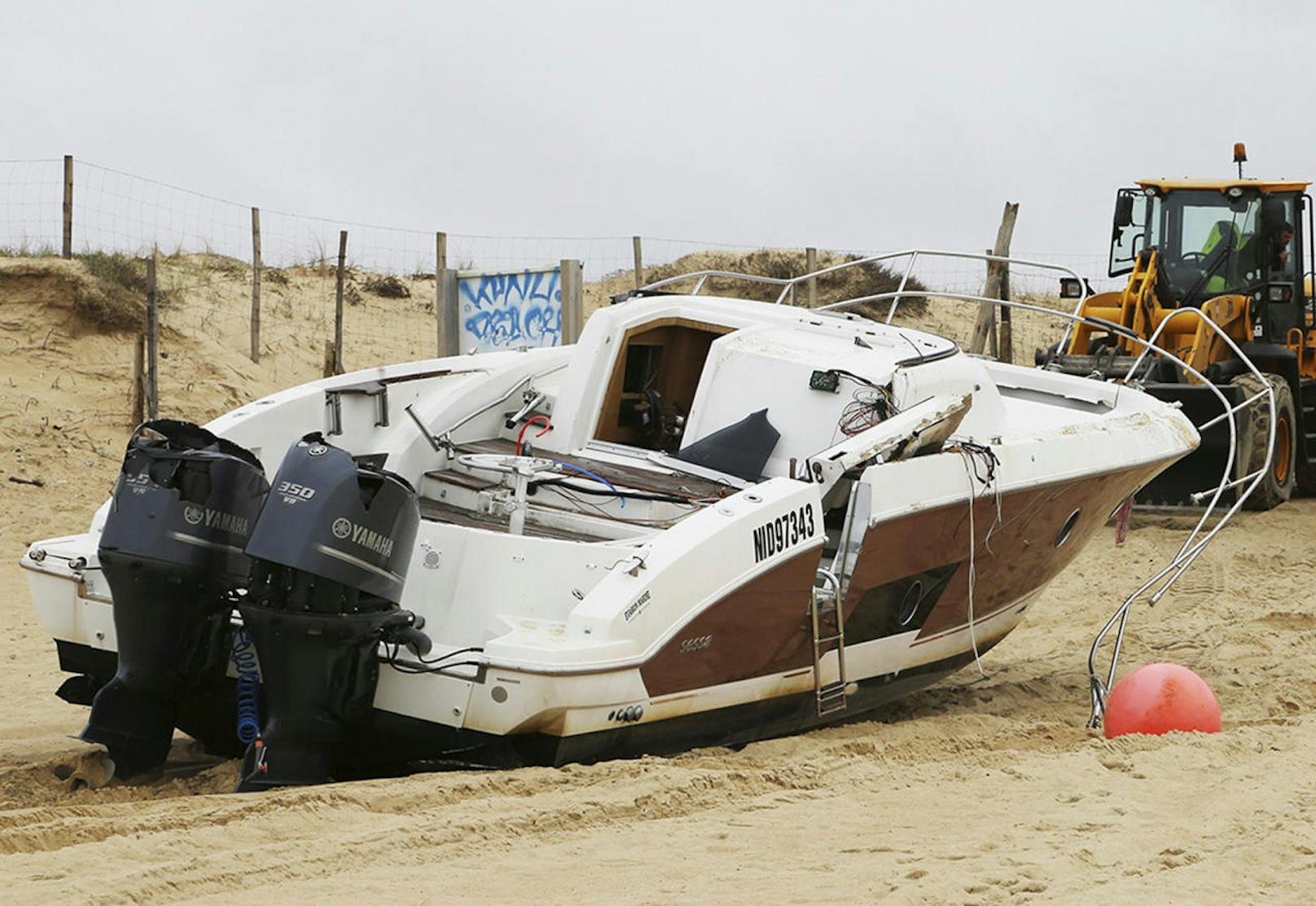 Das Boot des Managers wurde leer an der Küste gefunden.