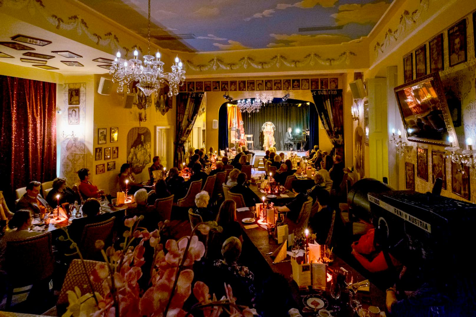 Das Restaurant "Schönbrunner Stöckl": Der Dinner Theater Saal